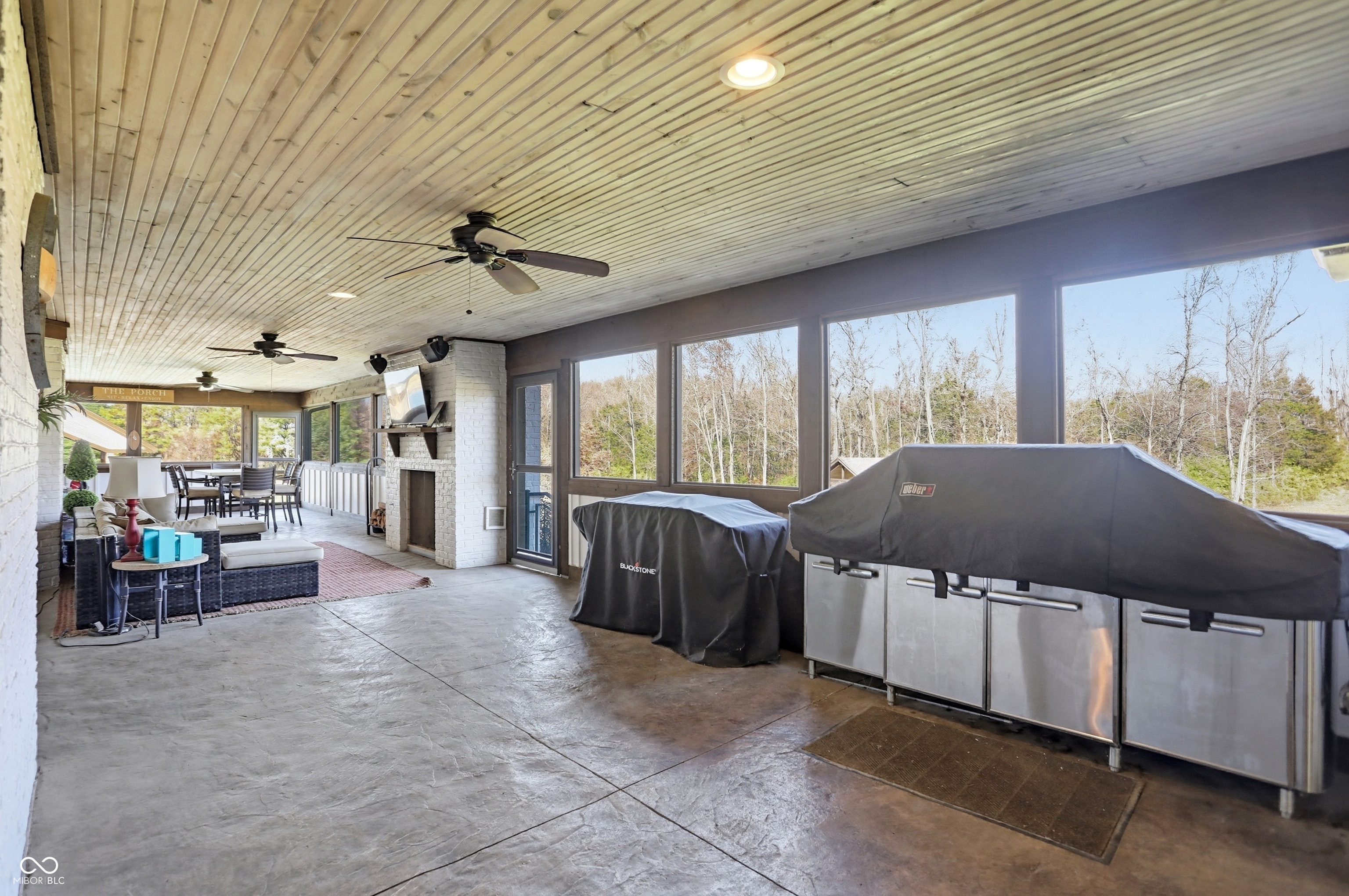 Bargersville, Indiana, 46106, United States, 5 Bedrooms Bedrooms, ,6 BathroomsBathrooms,Residential,For Sale,1992401