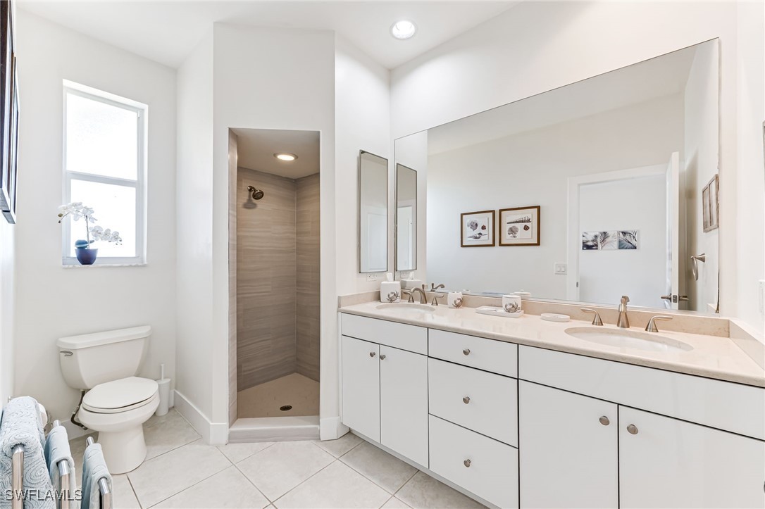 Cape Coral, Florida, 33914, United States, 5 Bedrooms Bedrooms, ,5 BathroomsBathrooms,Residential,For Sale,1802187