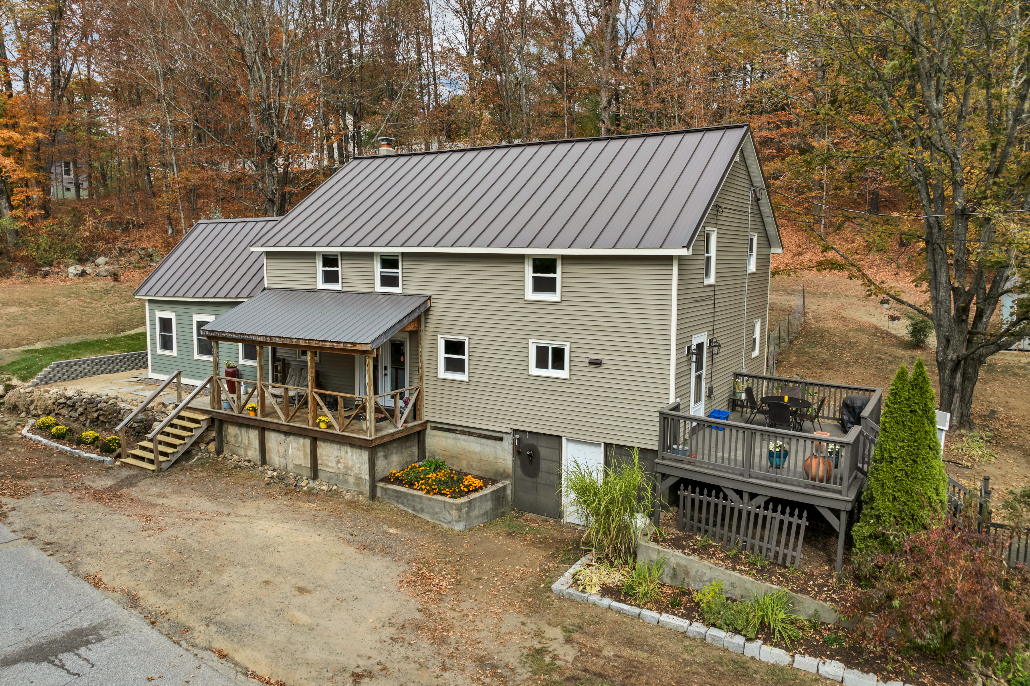 New Hampton, New Hampshire, 03256, United States, 3 Bedrooms Bedrooms, ,2 BathroomsBathrooms,Residential,For Sale,1976392