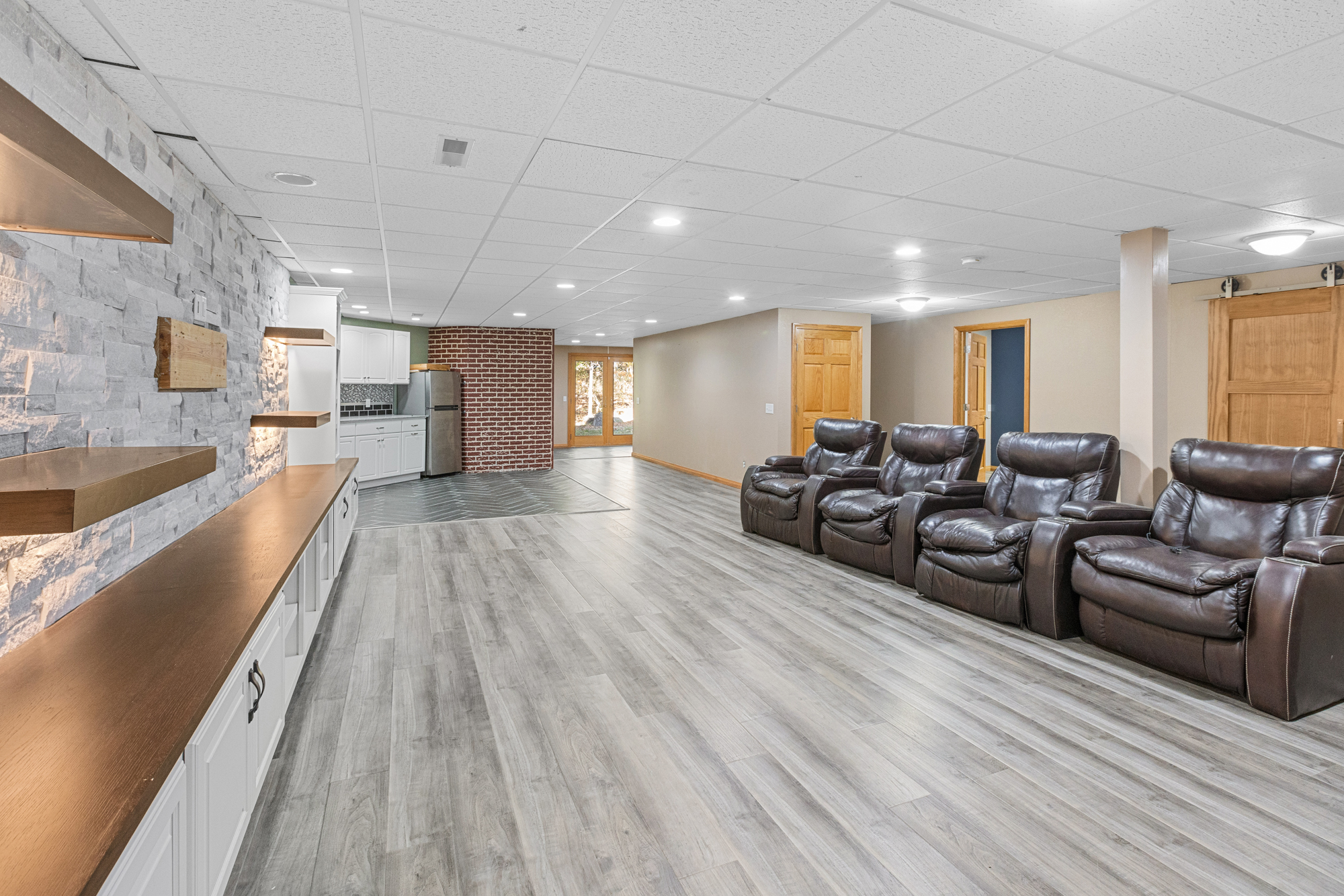 Effingham, Illinois, 62401, United States, 3 Bedrooms Bedrooms, ,3 BathroomsBathrooms,Residential,For Sale,1976361