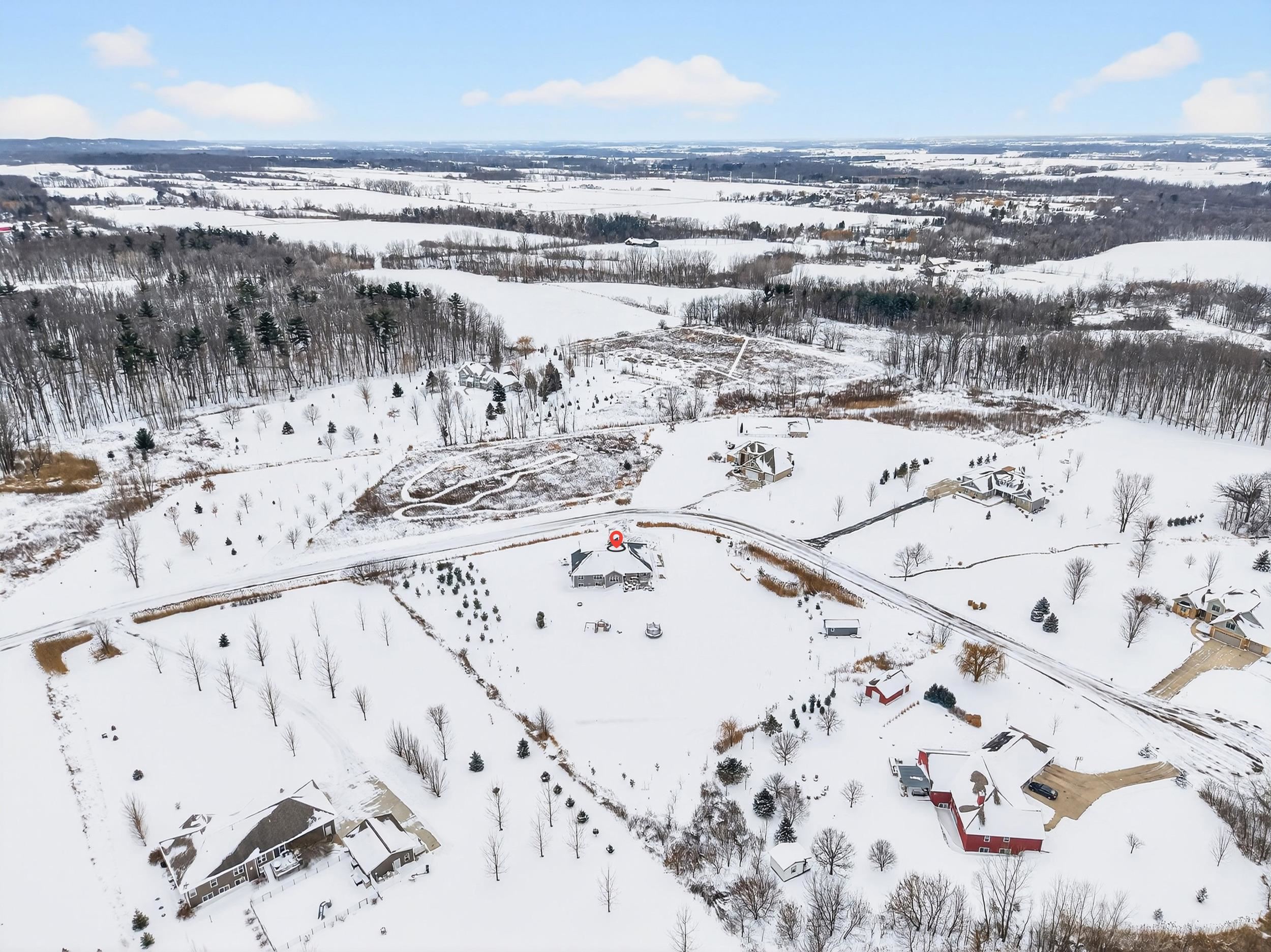 De Pere, Wisconsin, 54115-8472, United States, 4 Bedrooms Bedrooms, ,4 BathroomsBathrooms,Residential,For Sale,2005703