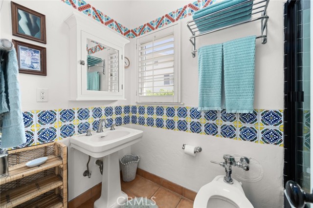Los Angeles, California, 90064, United States, 6 Bedrooms Bedrooms, ,3 BathroomsBathrooms,Residential,For Sale,1878495