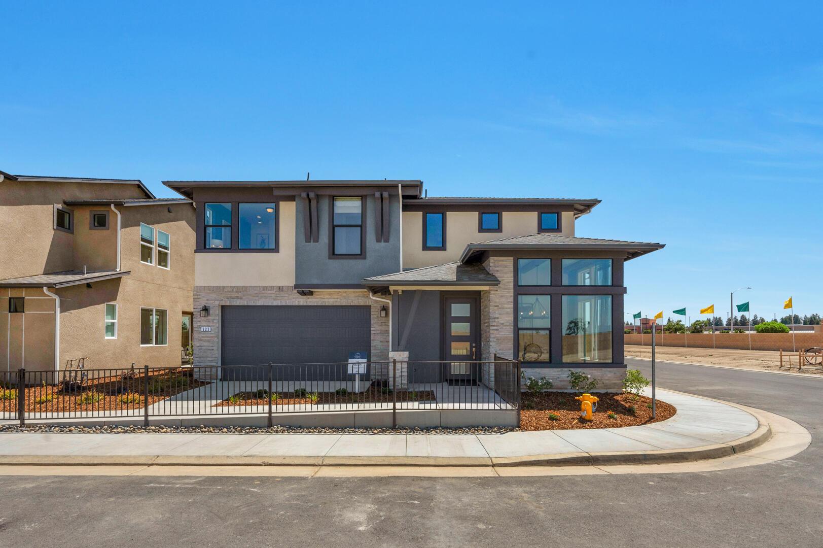 Tulare, California, 93274, United States, 4 Bedrooms Bedrooms, ,3 BathroomsBathrooms,Residential,For Sale,1975165