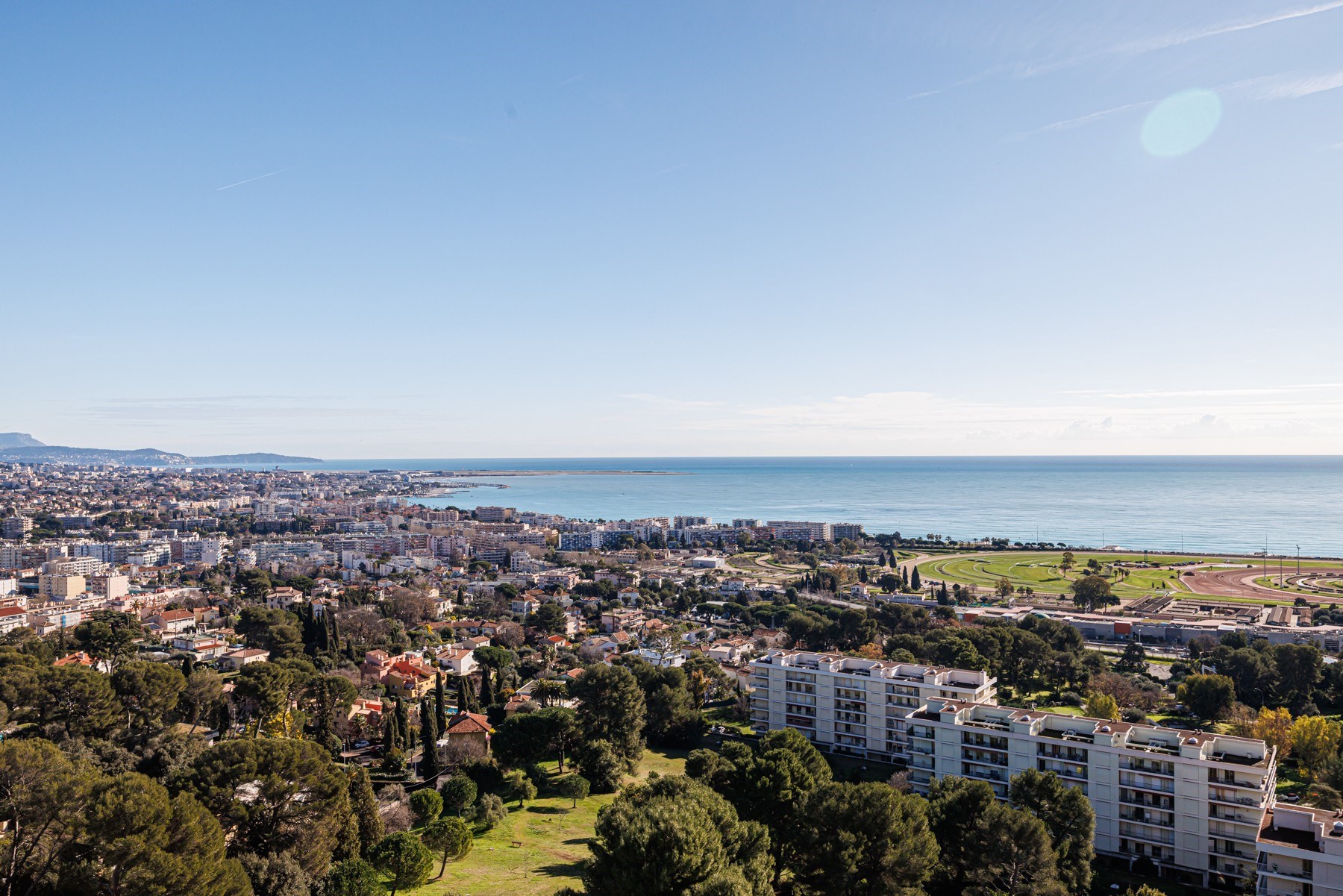  3-room penthouse with rooftop and sea view, Domaine du Loup, French Riviera - 物件實景