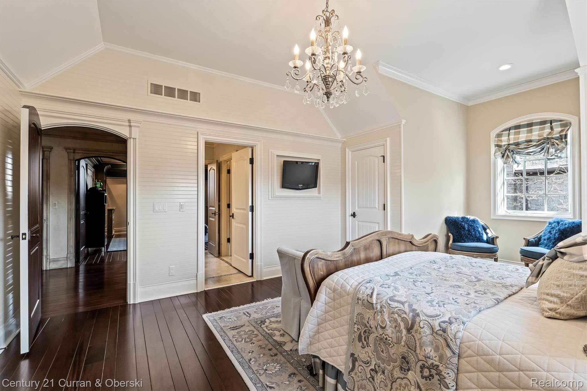 Northville, Michigan, 48168, United States, 4 Bedrooms Bedrooms, ,7 BathroomsBathrooms,Residential,For Sale,2038864