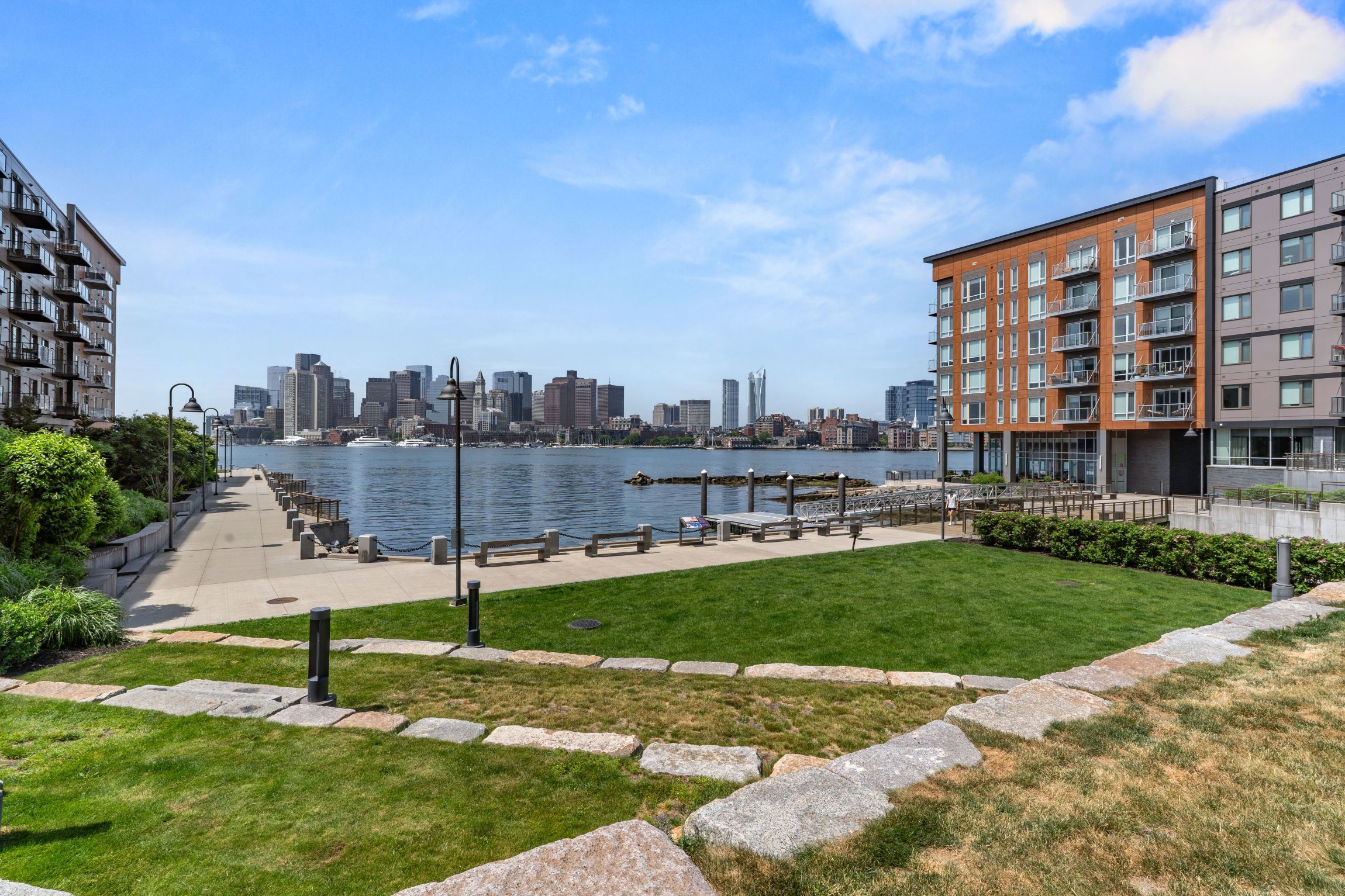  45 Lewis Street, Boston, MA, 02128 - 物件實景