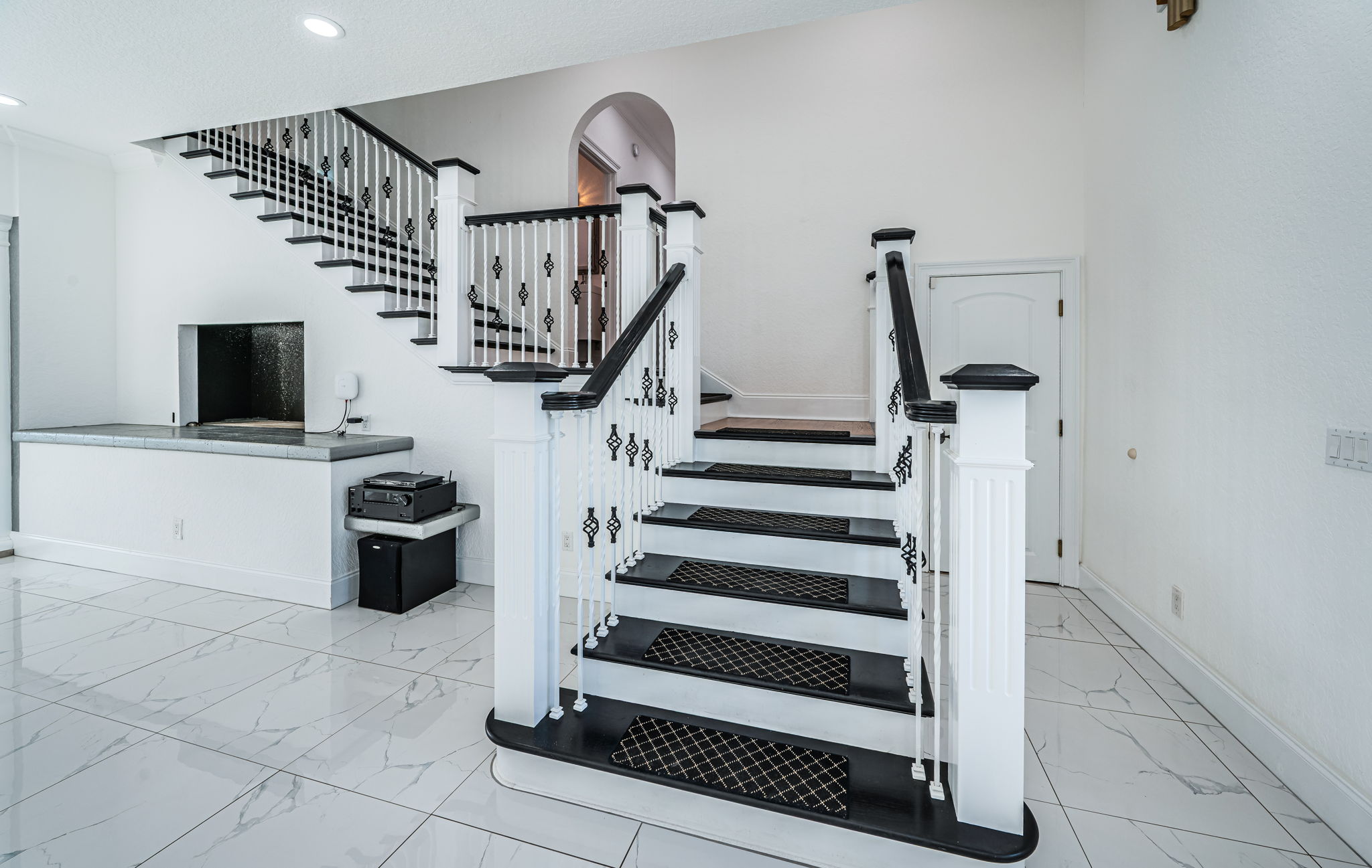 St Petersburg, Florida, 33707, United States, 4 Bedrooms Bedrooms, ,3 BathroomsBathrooms,Residential,For Sale,1992370