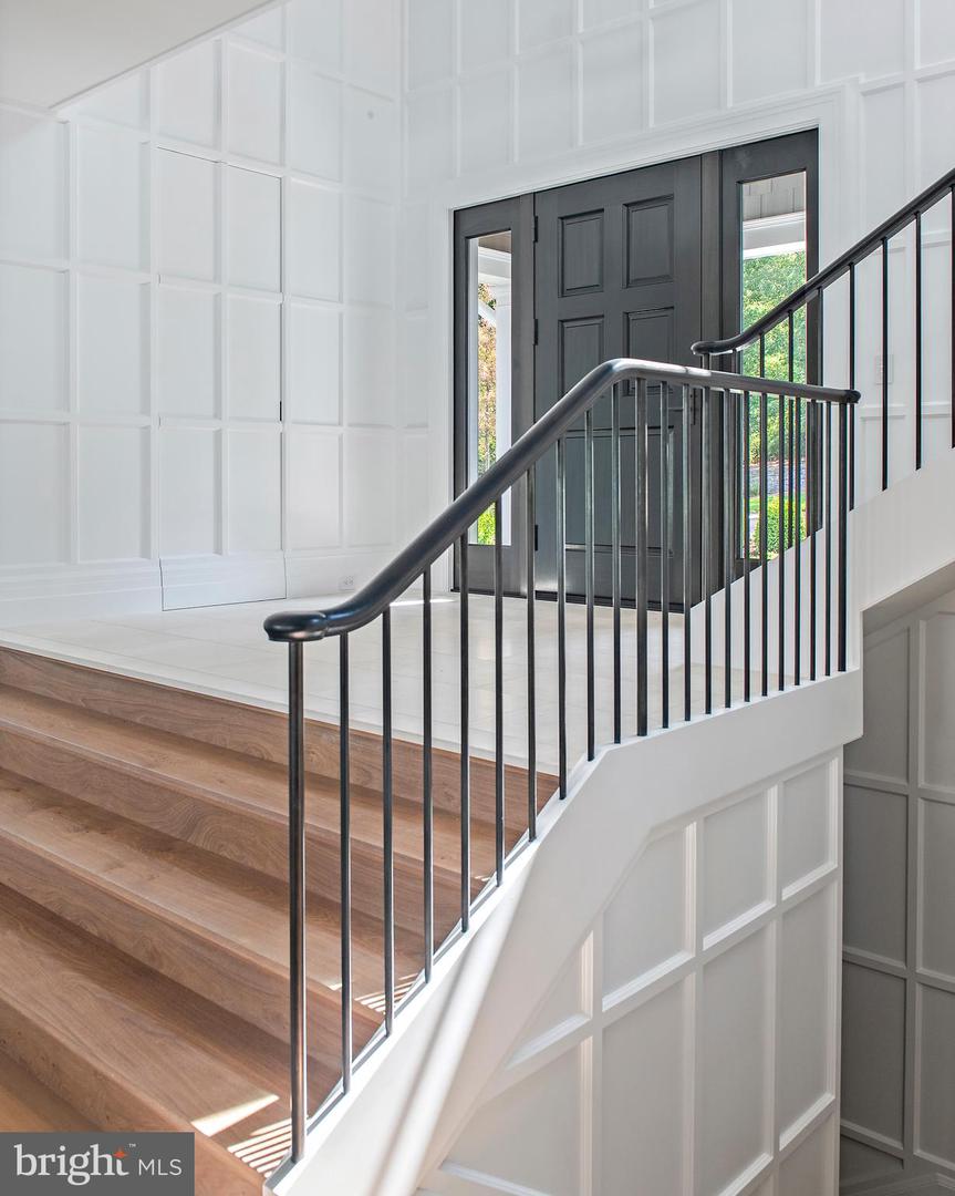 Annapolis, Maryland, 21403, United States, 4 Bedrooms Bedrooms, ,6 BathroomsBathrooms,Residential,For Sale,1940452