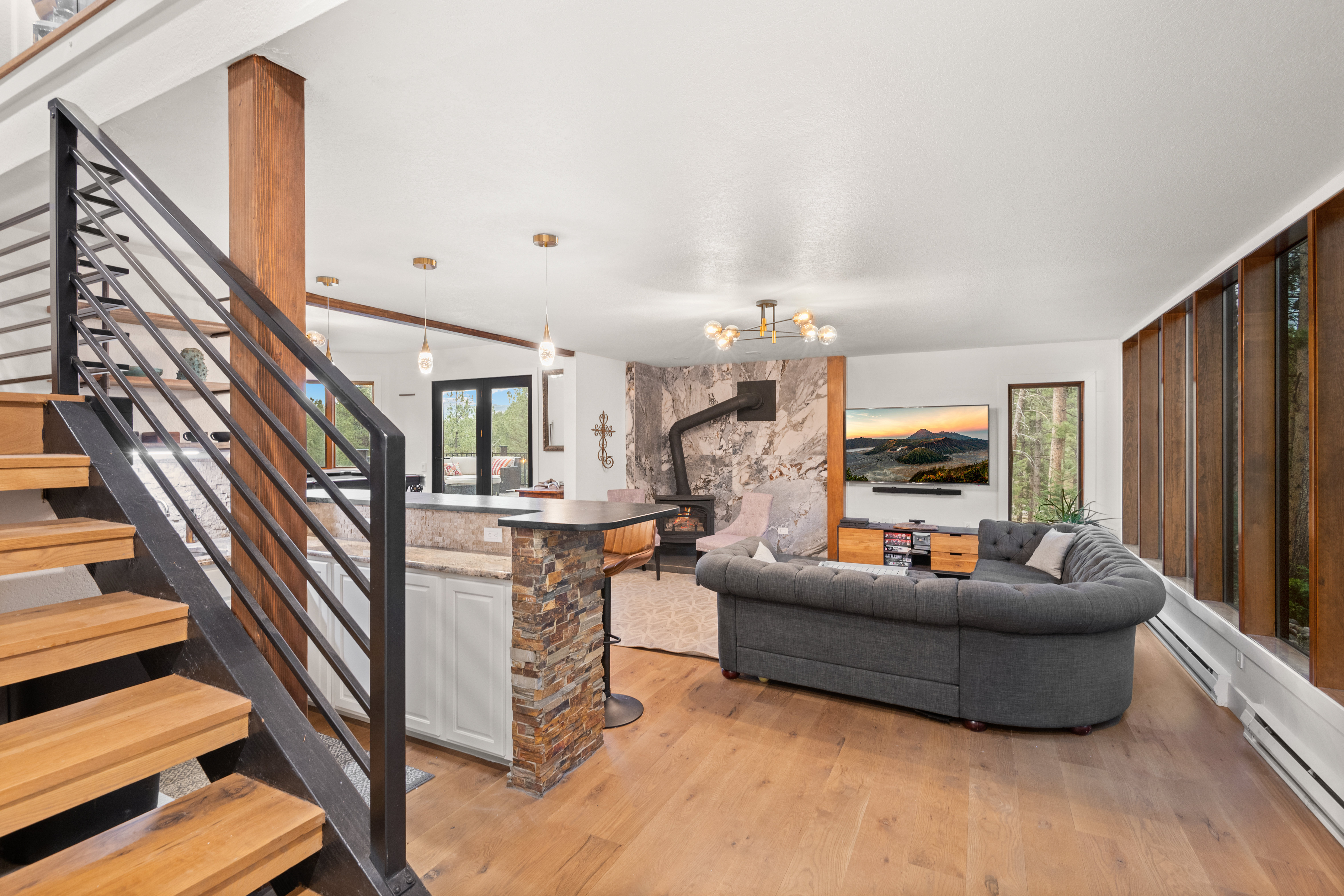  Discover the Pinnacle of Mountain Living at This Meticulously Reimagined Estate - 物件實景