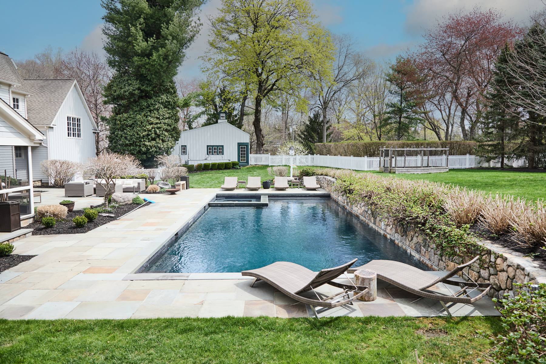  Sophisticated Architecture and Bucolic Charm - 物件實景