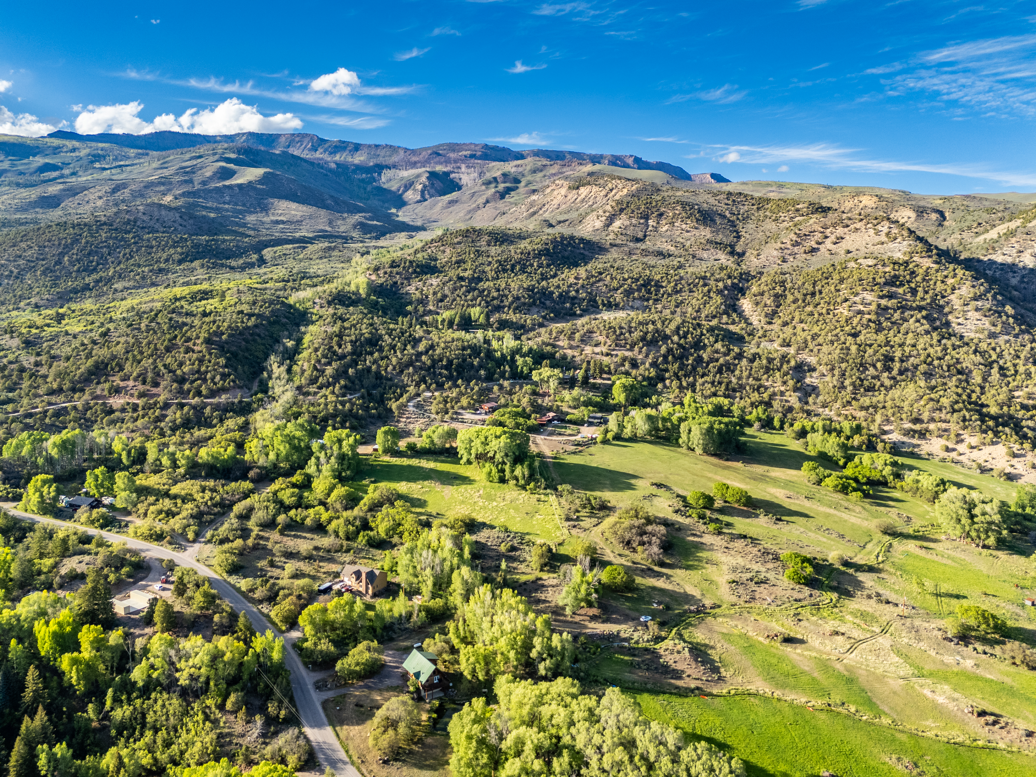  37 Acre Ranch with Water Rights and Panoramic Views - 物件實景