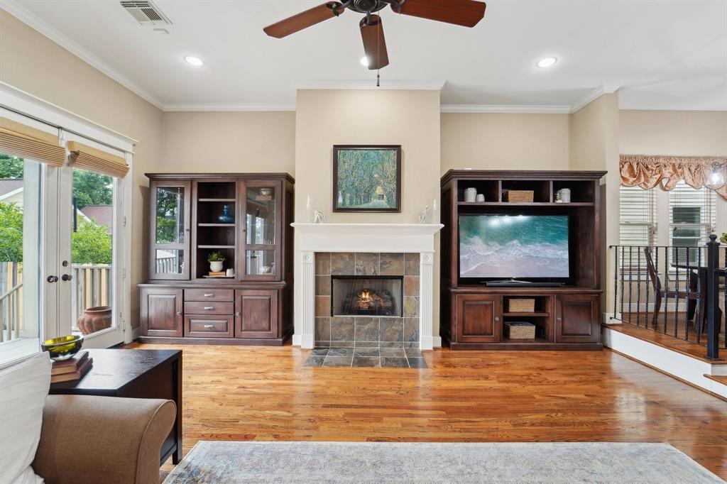 Houston, Texas, 77008, United States, 3 Bedrooms Bedrooms, ,3 BathroomsBathrooms,Residential,For Sale,1931769