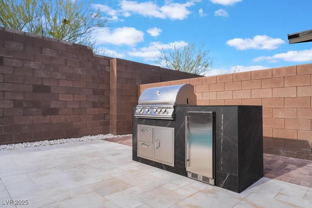 Las Vegas, Nevada, 89138, United States, 4 Bedrooms Bedrooms, ,4 BathroomsBathrooms,Residential,For Sale,1981768