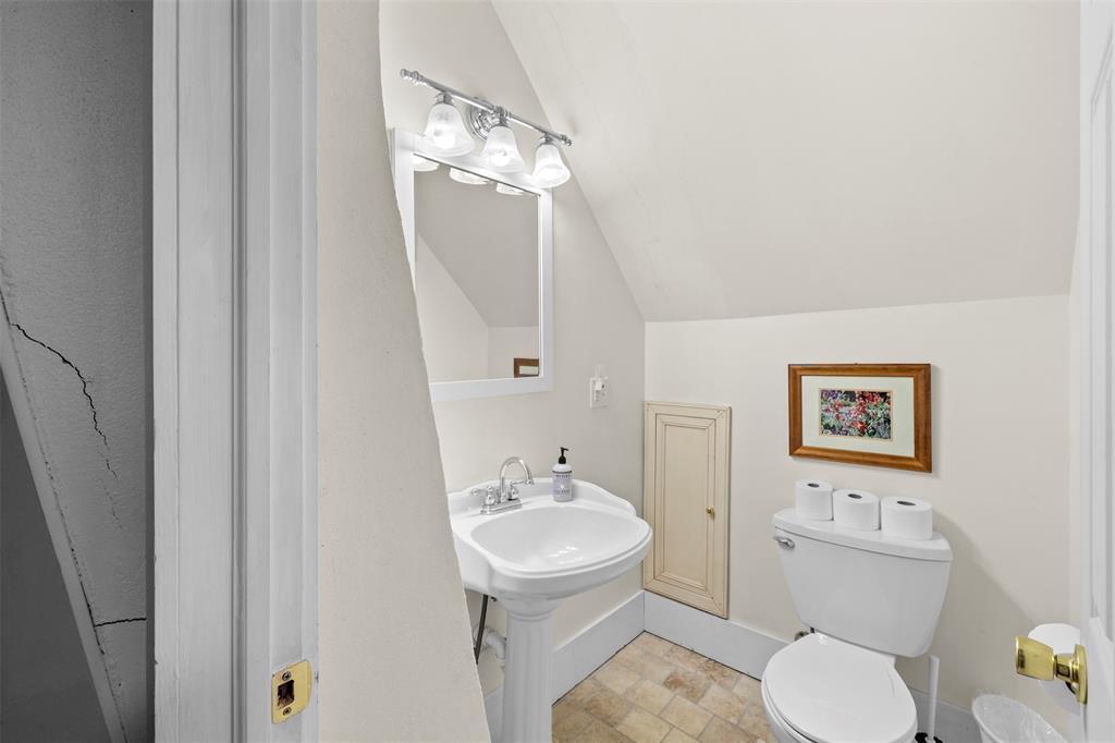 Highland, New York, 12528, United States, 14 Bedrooms Bedrooms, ,10 BathroomsBathrooms,Residential,For Sale,1982769