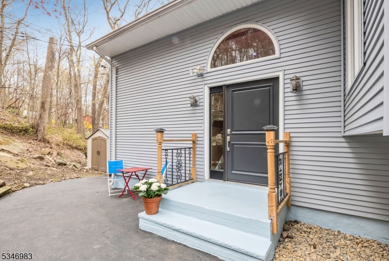 Ringwood Boro, New Jersey, 07456, United States, 4 Bedrooms Bedrooms, ,2 BathroomsBathrooms,Residential,For Sale,1794358