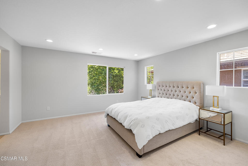Newbury Park, California, 91320, United States, 4 Bedrooms Bedrooms, ,3 BathroomsBathrooms,Residential,For Sale,1899538
