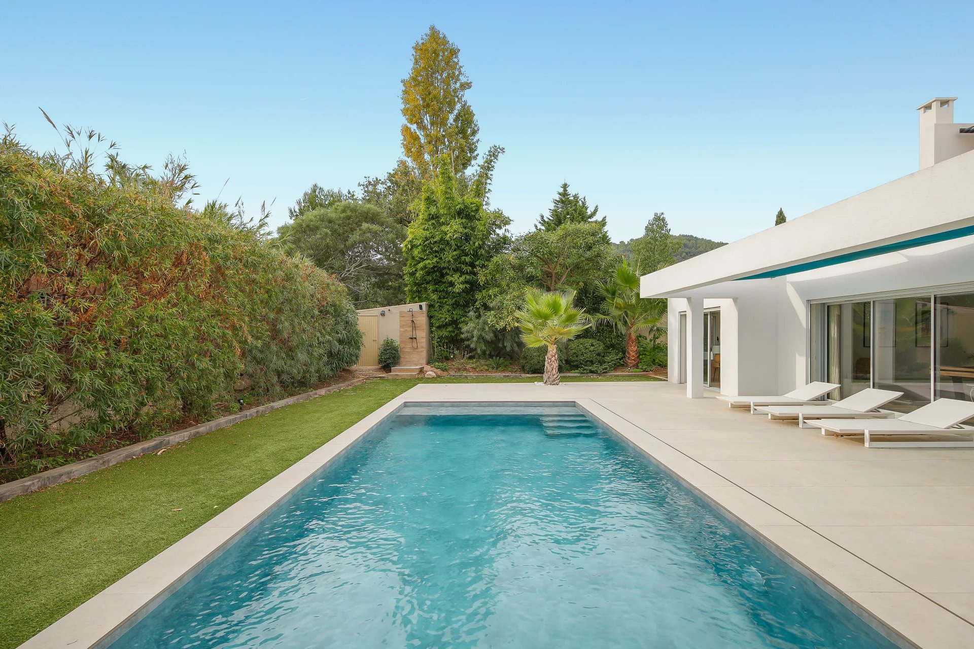 Hyères, Provence-Alpes-Côte d’Azur, 83400, FR, 4 Bedrooms Bedrooms, ,4 BathroomsBathrooms,Residential,For Sale,1991798