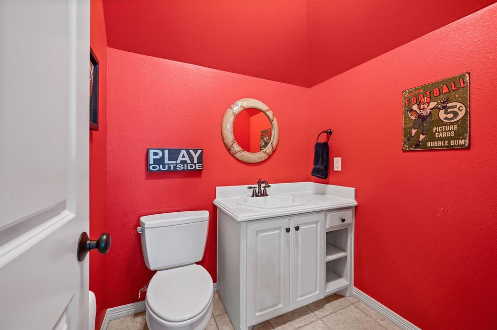Colleyville, Texas, 76034, United States, 4 Bedrooms Bedrooms, ,3 BathroomsBathrooms,Residential,For Sale,1894998