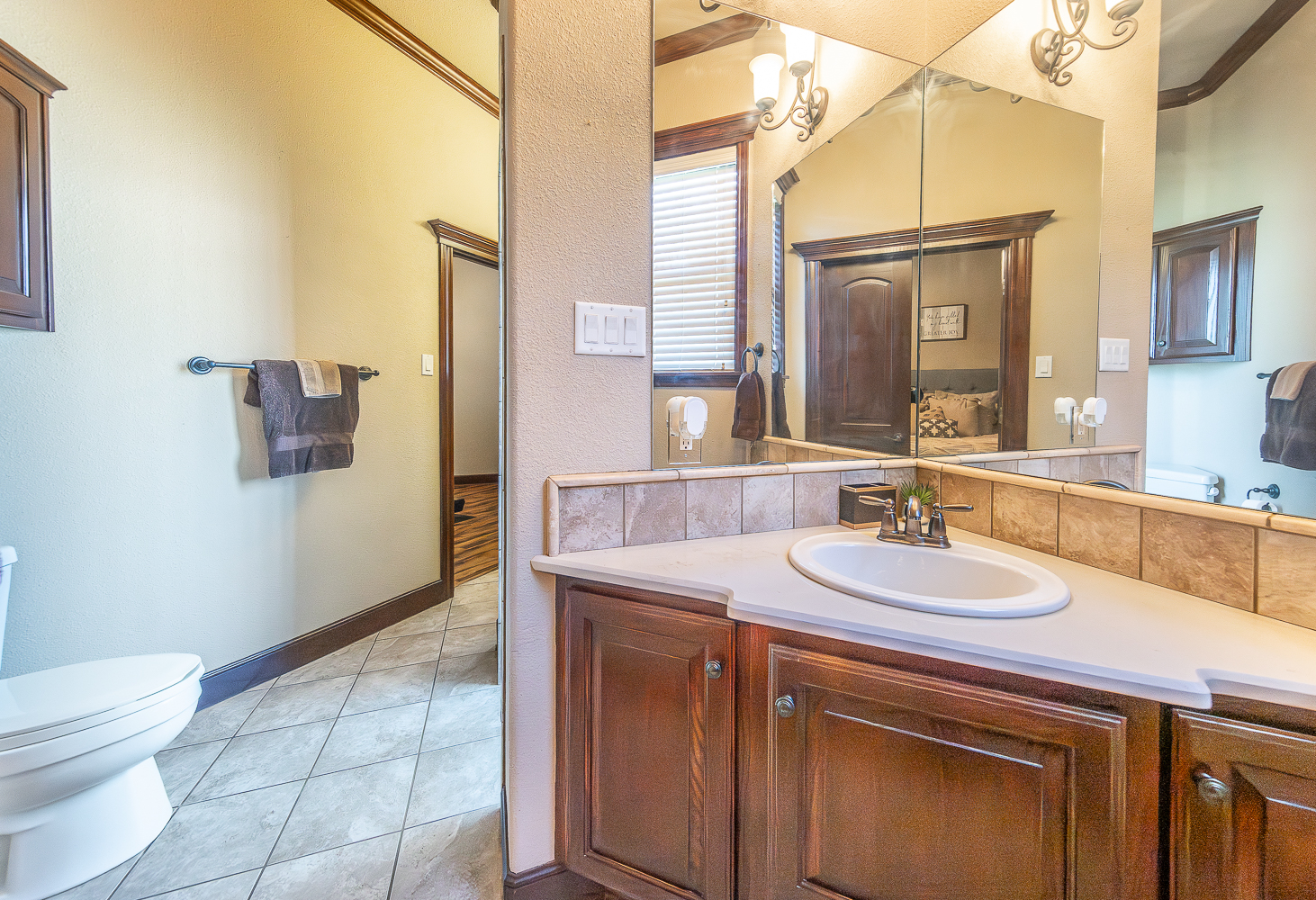 Lubbock, Texas, 79424, United States, 4 Bedrooms Bedrooms, ,4 BathroomsBathrooms,Residential,For Sale,1901178