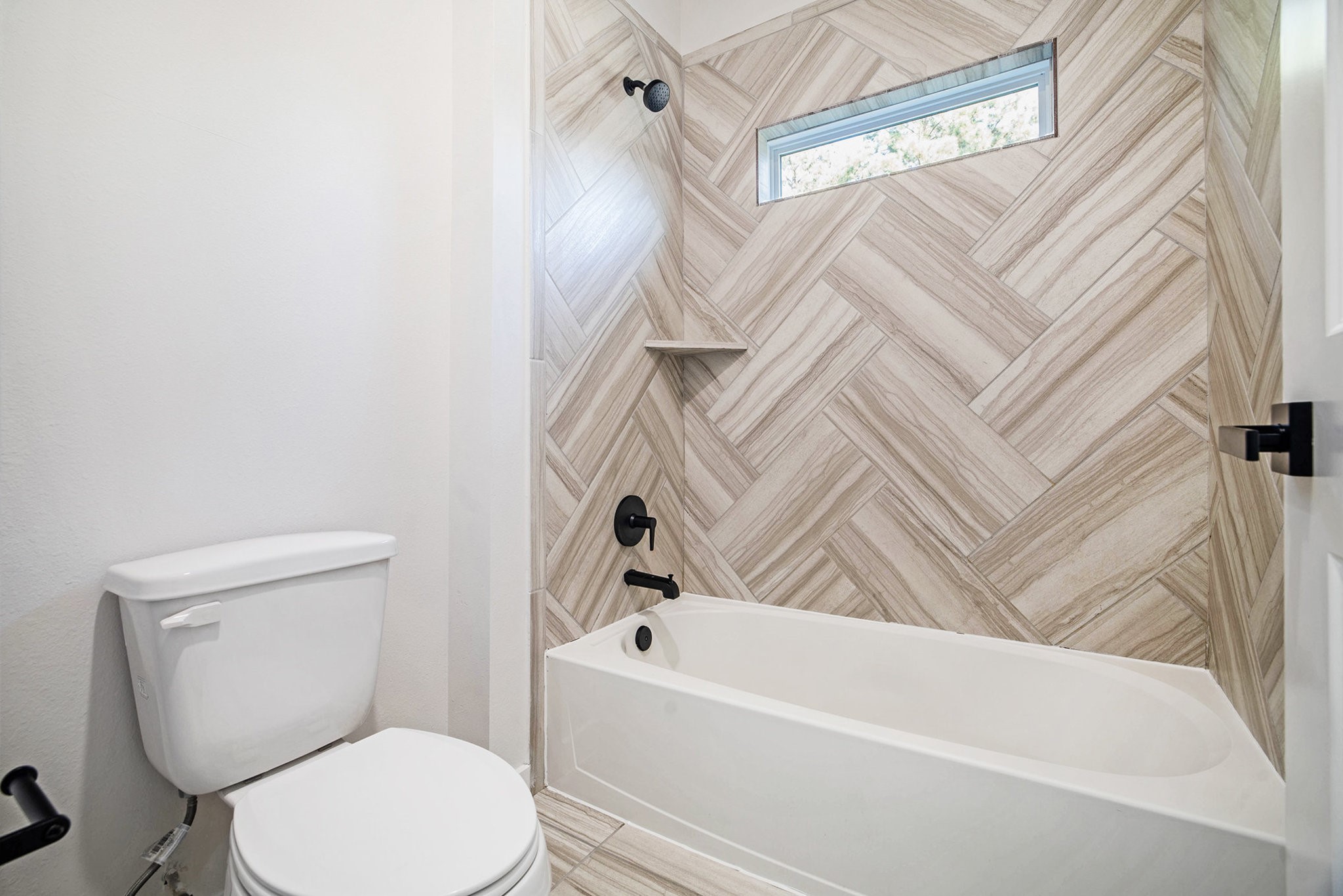 Tomball, Texas, 77375, United States, 4 Bedrooms Bedrooms, ,4 BathroomsBathrooms,Residential,For Sale,1956525