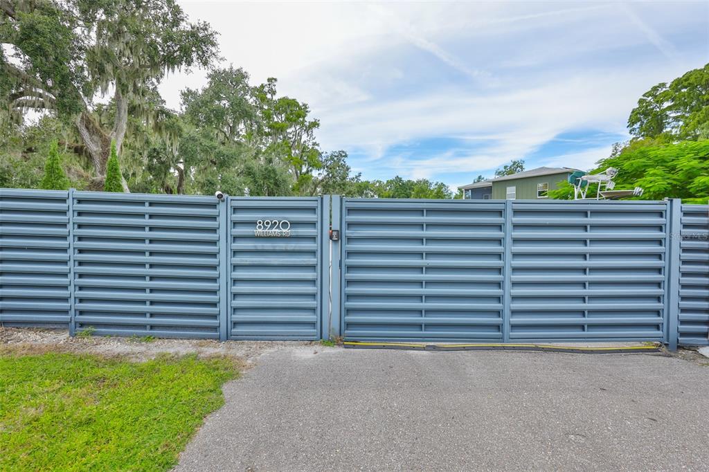 Seffner, Florida, 33584, United States, 3 Bedrooms Bedrooms, ,3 BathroomsBathrooms,Residential,For Sale,1978869