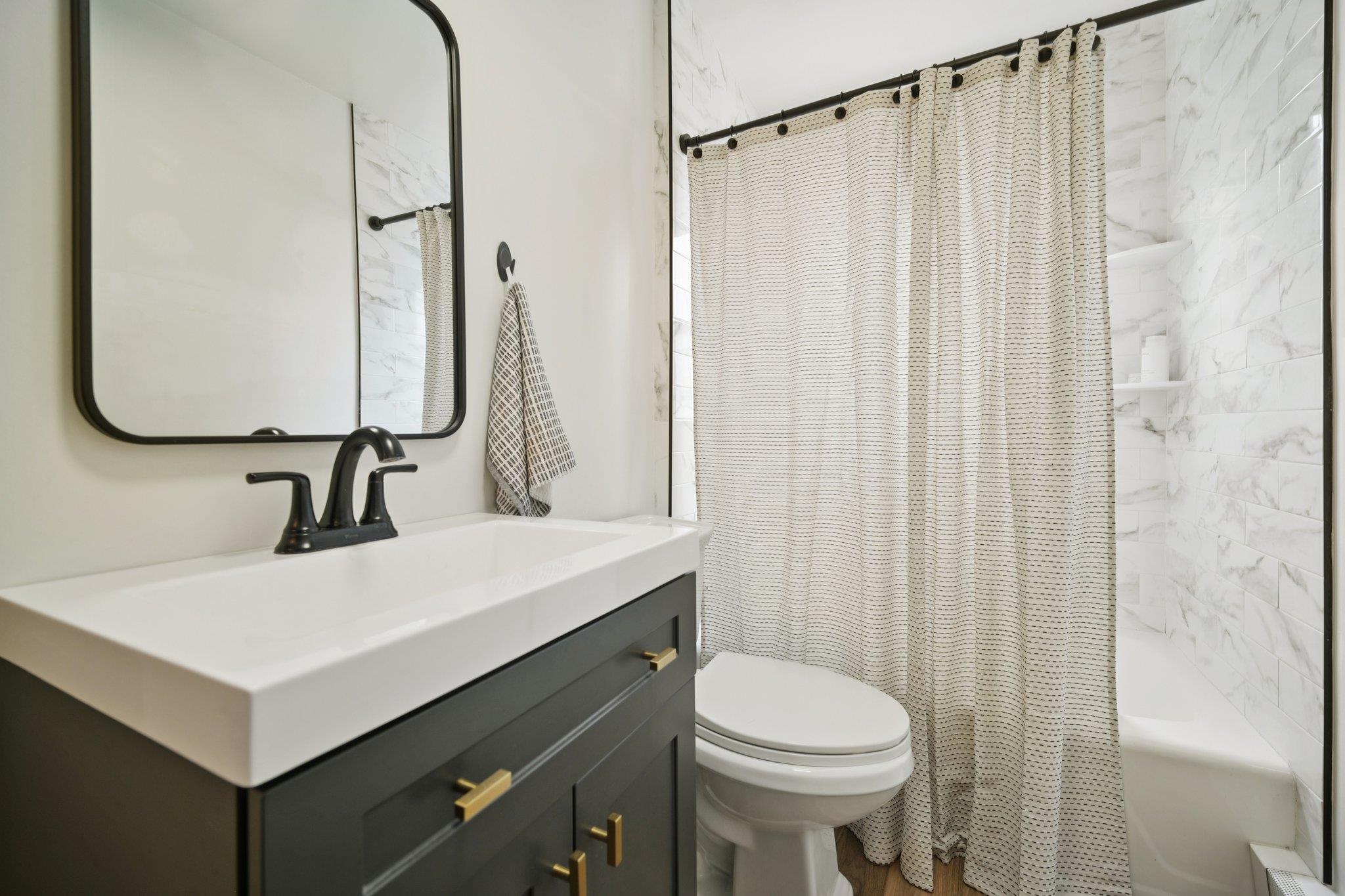 South Hackensack, New Jersey, 07606, United States, 4 Bedrooms Bedrooms, ,2 BathroomsBathrooms,Residential,For Sale,1978982