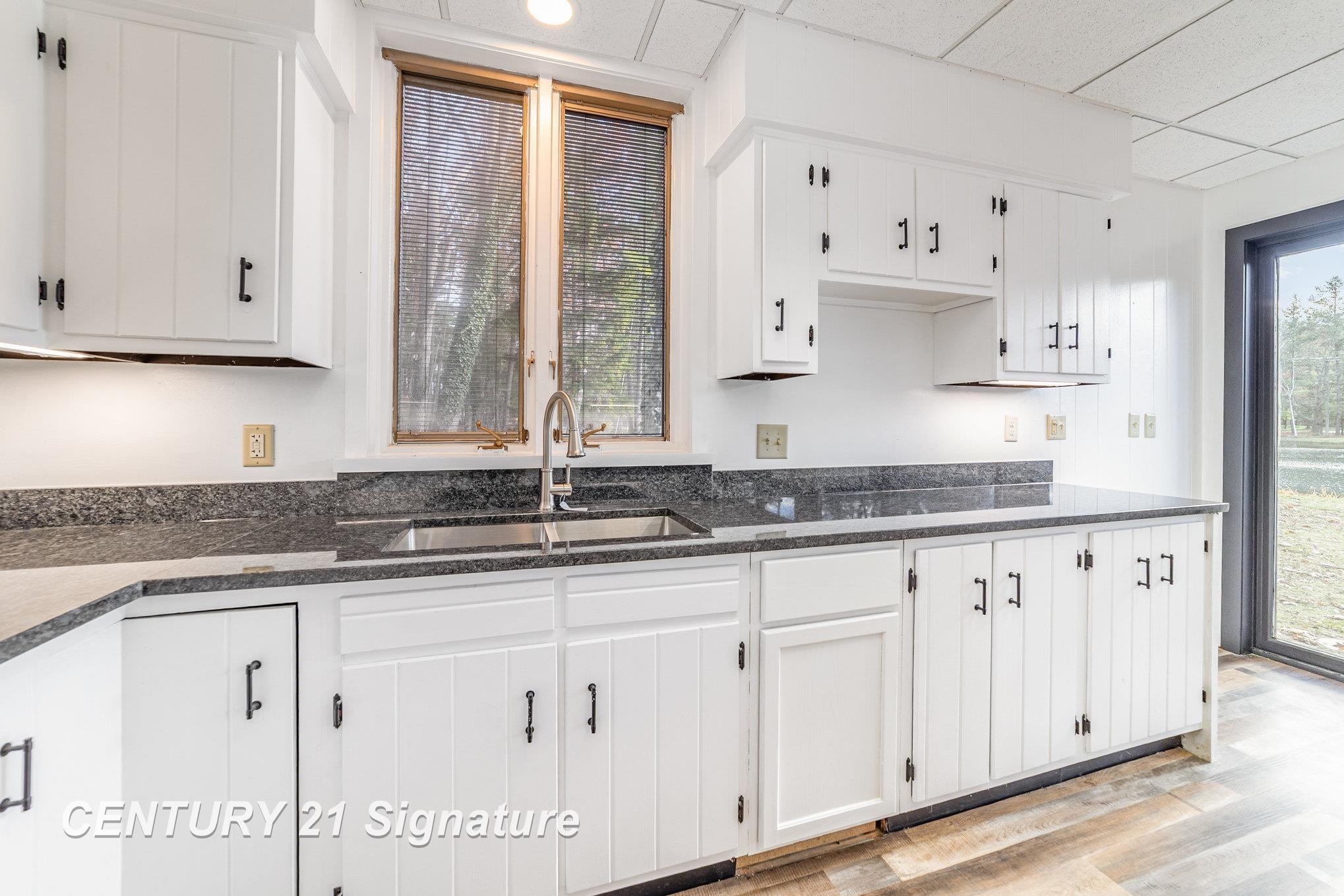 Saginaw, Michigan, 48609, United States, 4 Bedrooms Bedrooms, ,3 BathroomsBathrooms,Residential,For Sale,1994235