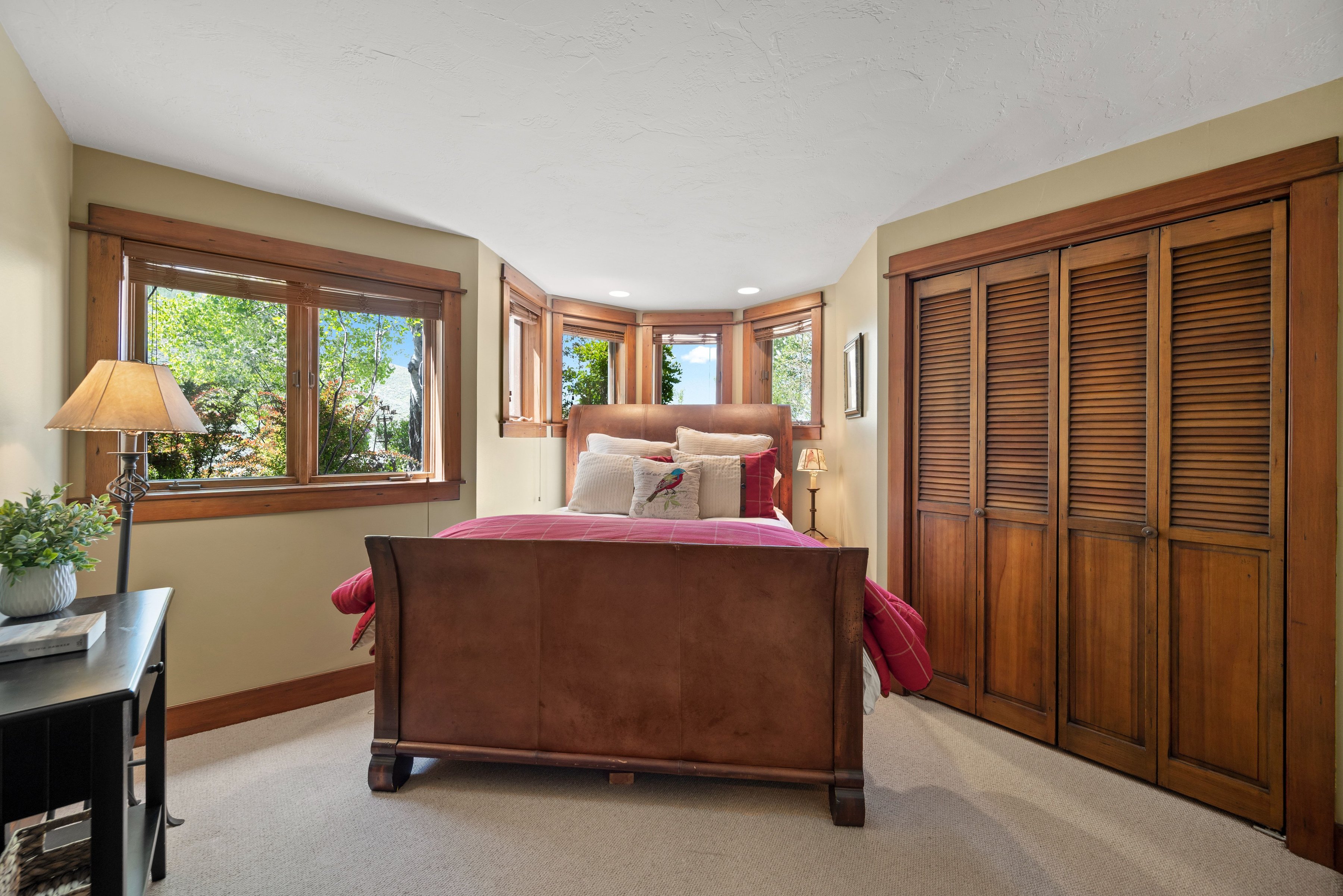  Canyon View Home on 5+ Acres with Pickleball Court - 物件實景