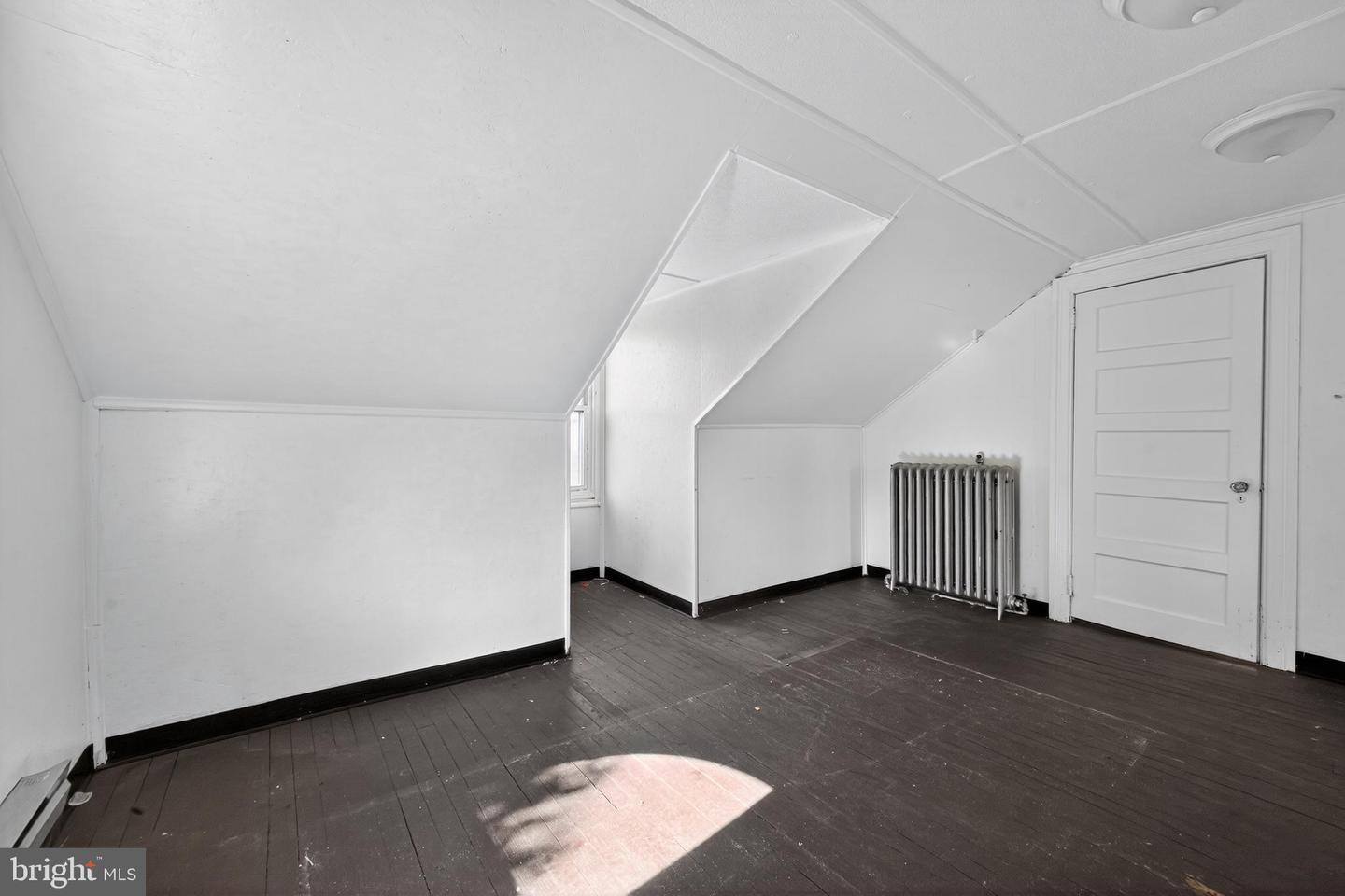 Havertown, Pennsylvania, 19083, United States, 6 Bedrooms Bedrooms, ,2 BathroomsBathrooms,Residential,For Sale,1960669