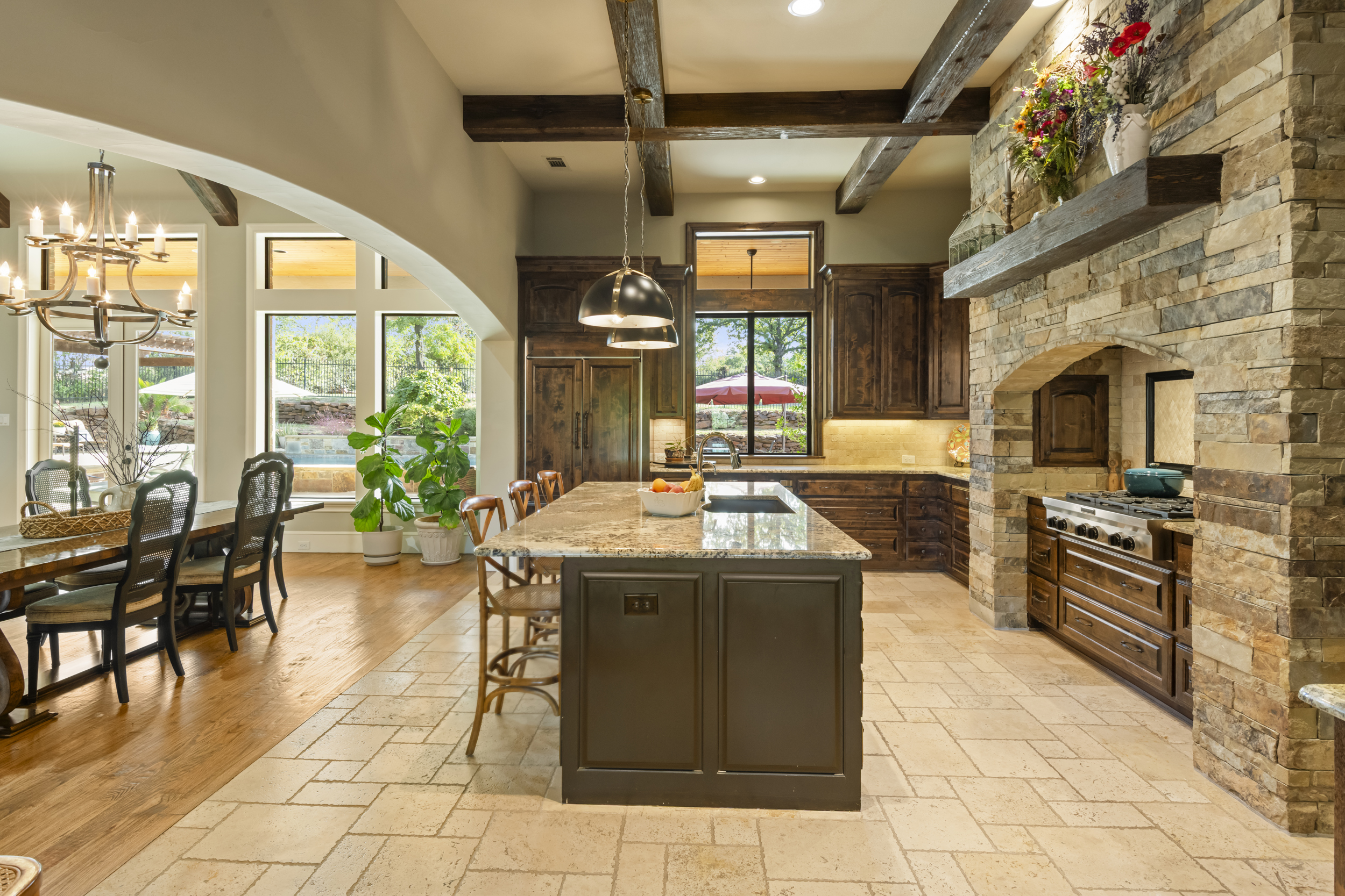  200 Regency Court, Denton, TX, 76210 - 物件實景
