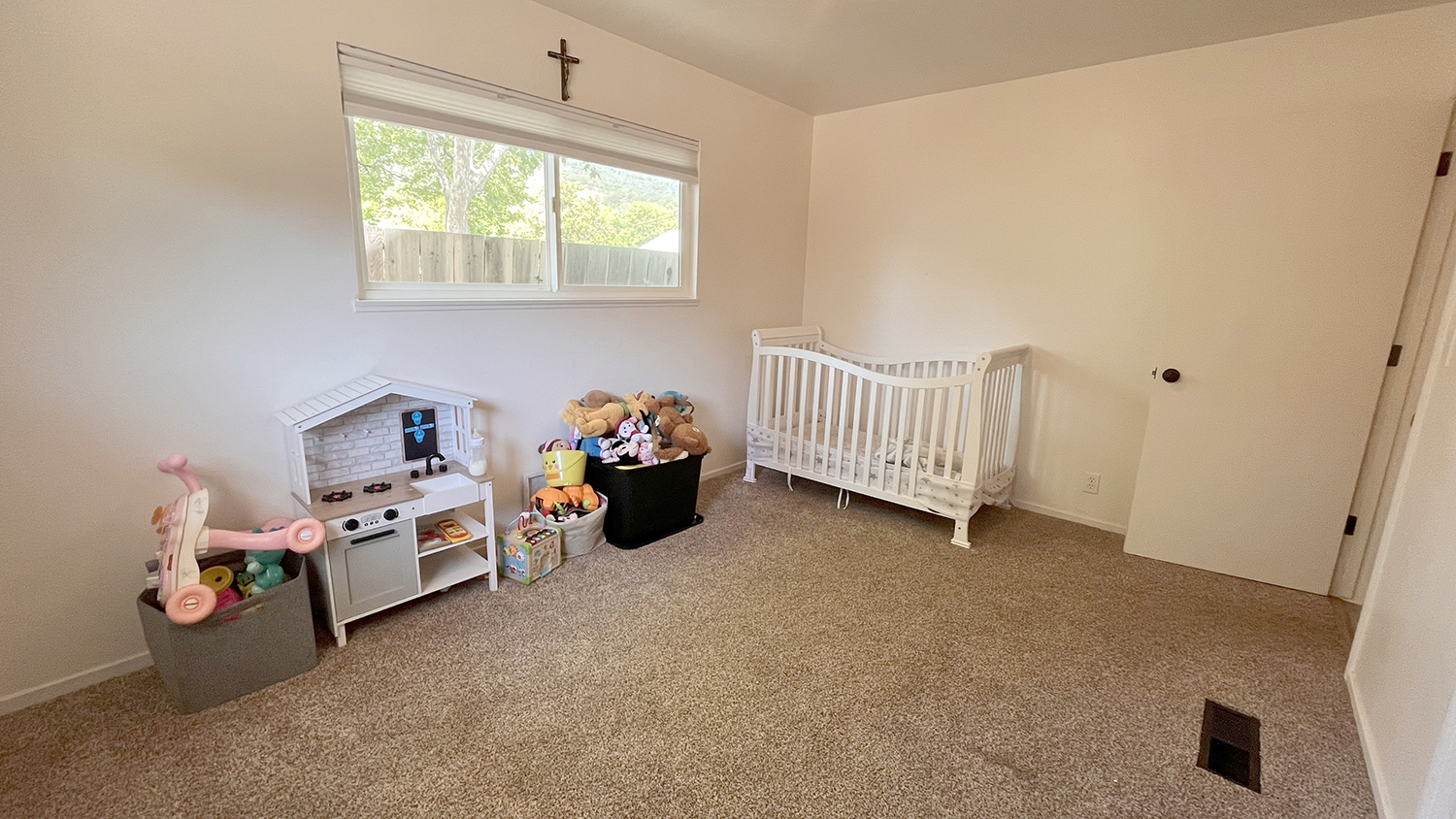 Ukiah, California, 95482, United States, 3 Bedrooms Bedrooms, ,2 BathroomsBathrooms,Residential,For Sale,1939917