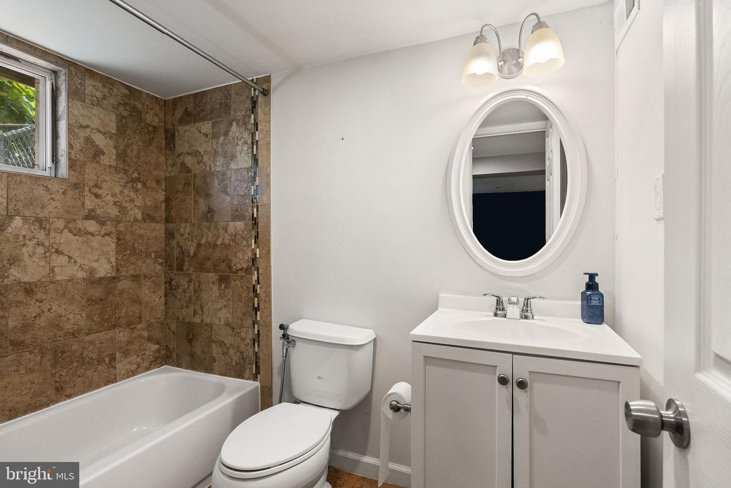 Washington, District of Columbia, 20018, United States, 3 Bedrooms Bedrooms, ,4 BathroomsBathrooms,Residential,For Sale,1907090