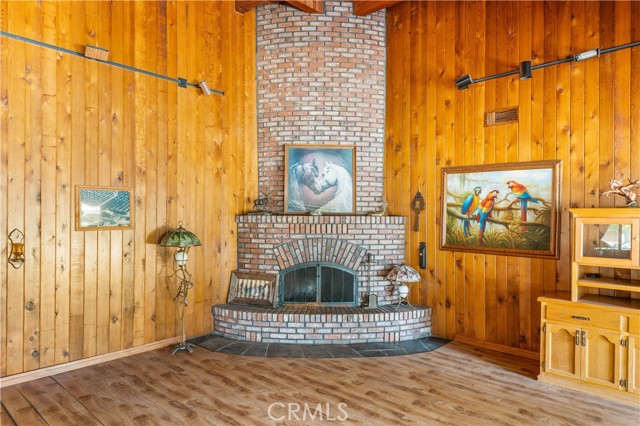 Springville, California, 93265, United States, 4 Bedrooms Bedrooms, ,3 BathroomsBathrooms,Residential,For Sale,1976250