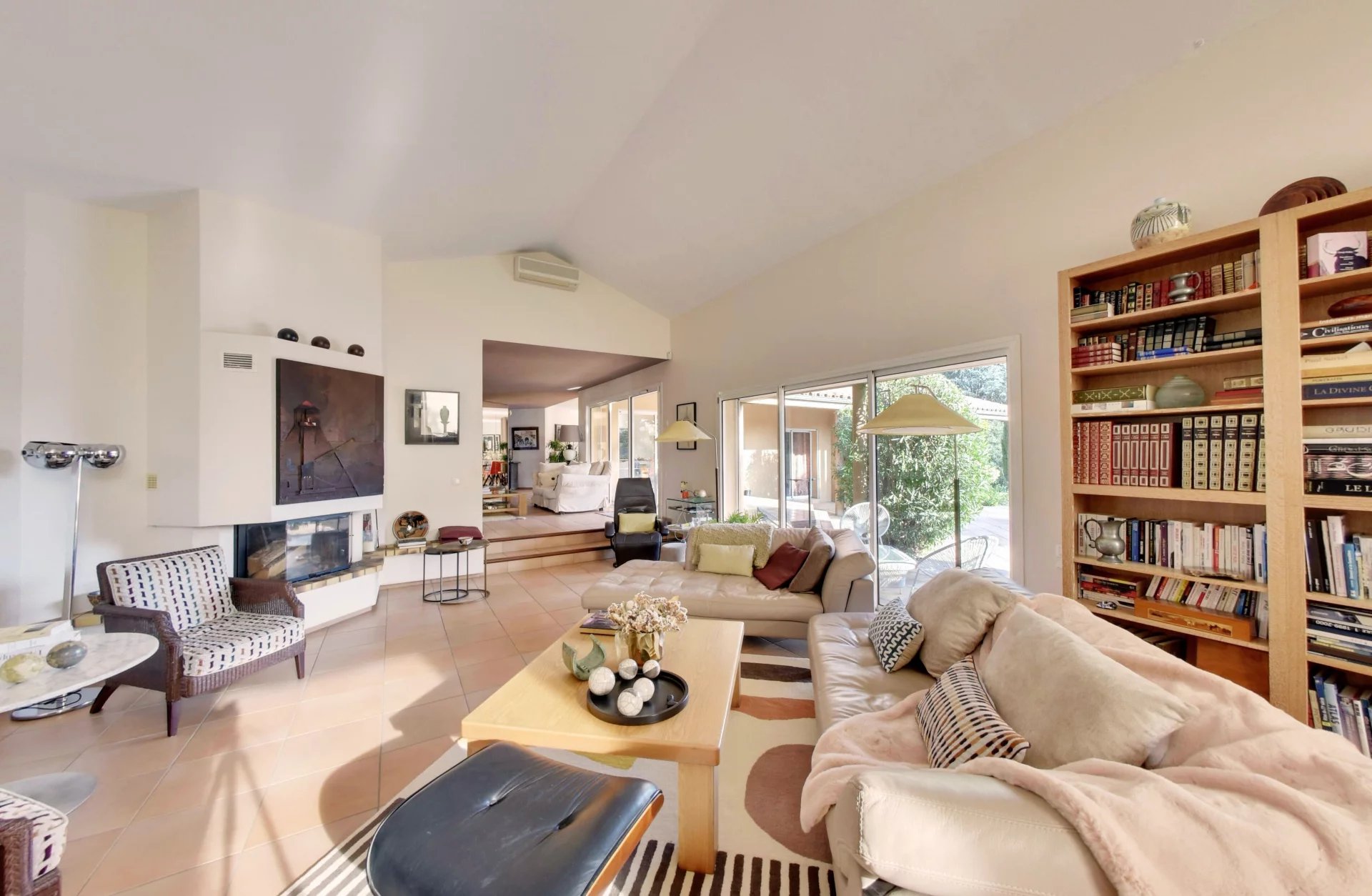 Perpignan, Occitanie, 66000, FR, 3 Bedrooms Bedrooms, ,3 BathroomsBathrooms,Residential,For Sale,1669369