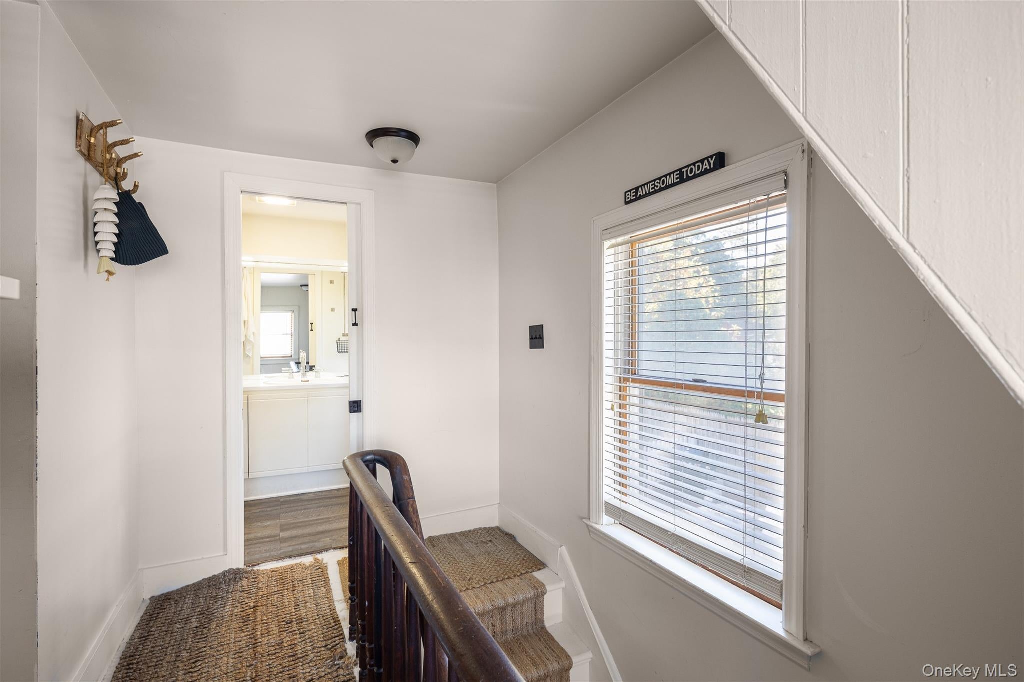 East Moriches, New York, 11940, United States, 6 Bedrooms Bedrooms, ,4 BathroomsBathrooms,Residential,For Sale,1994903