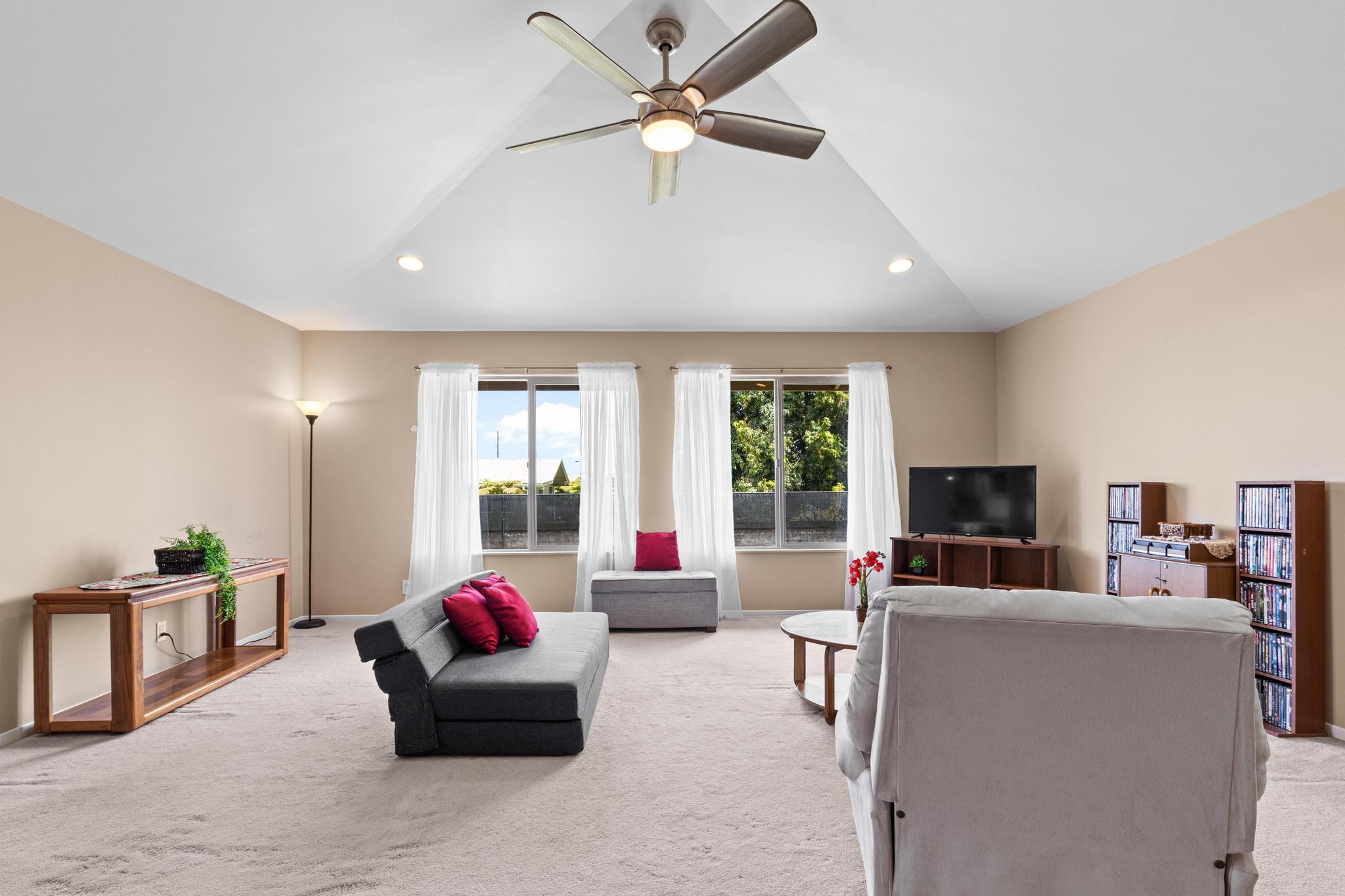 Hilo, Hawaii, 96720, United States, 3 Bedrooms Bedrooms, ,2 BathroomsBathrooms,Residential,For Sale,1890514