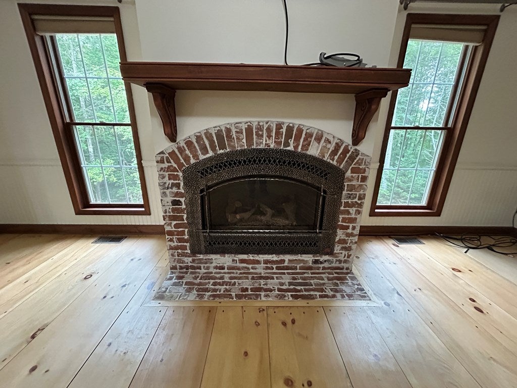 Blue Ridge, Georgia, 30513, United States, 3 Bedrooms Bedrooms, ,4 BathroomsBathrooms,Residential,For Sale,1858948