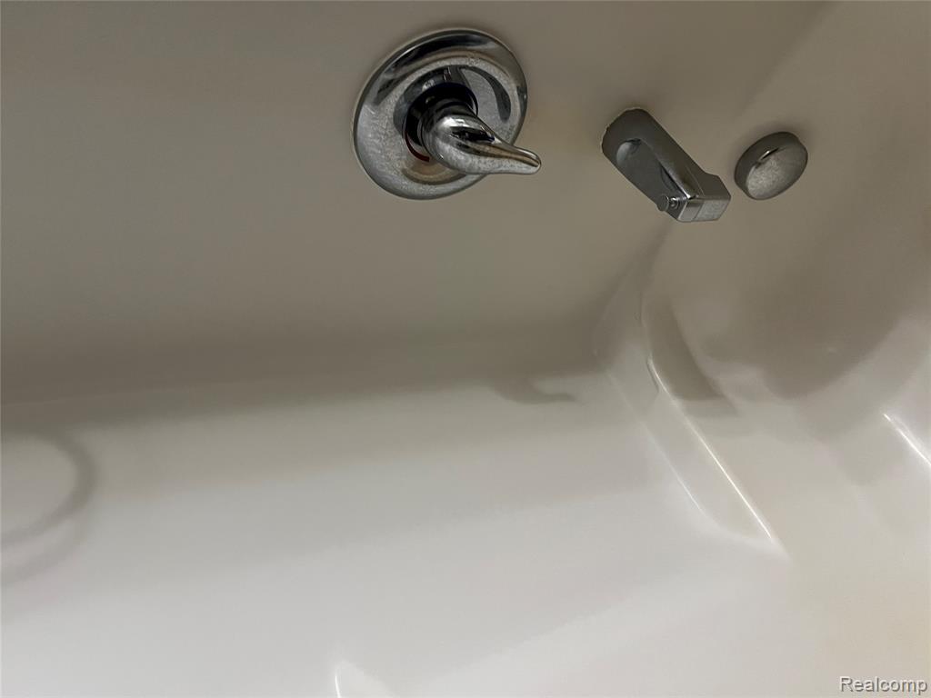 York Township, Michigan, 48176, United States, 4 Bedrooms Bedrooms, ,2 BathroomsBathrooms,Residential,For Sale,1988753