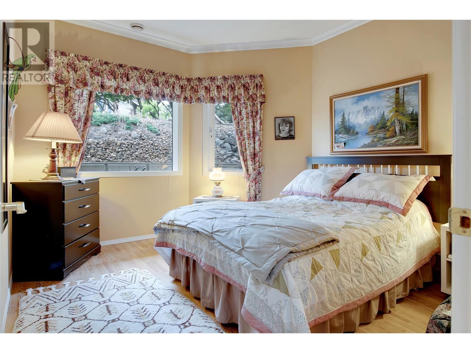 VERNON, British Columbia, V1H 1E8, CA, 3 Bedrooms Bedrooms, ,2 BathroomsBathrooms,Residential,For Sale,1948315