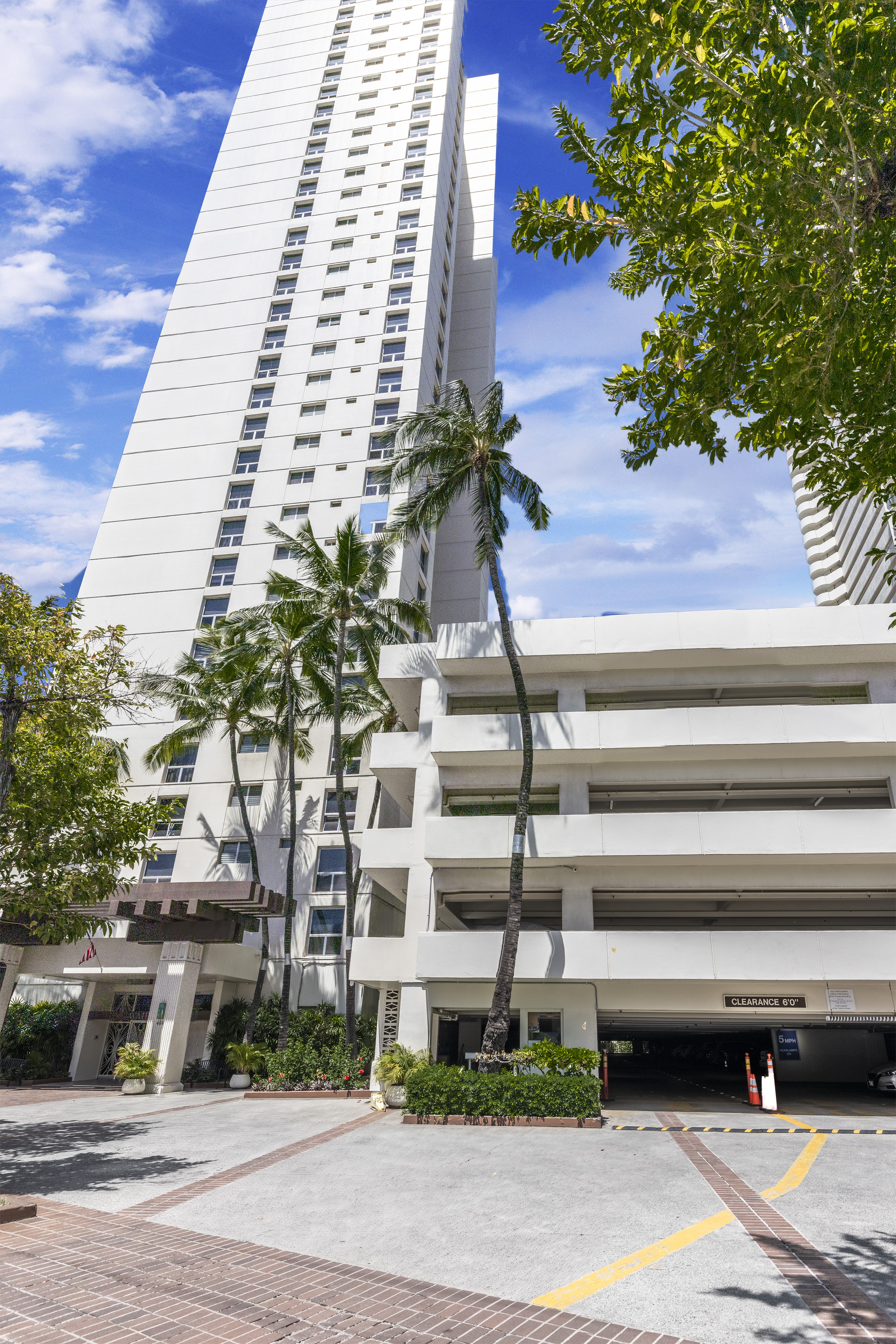 Honolulu, Hawaii, 96815, United States, 2 Bedrooms Bedrooms, ,2 BathroomsBathrooms,Residential,For Sale,1980604