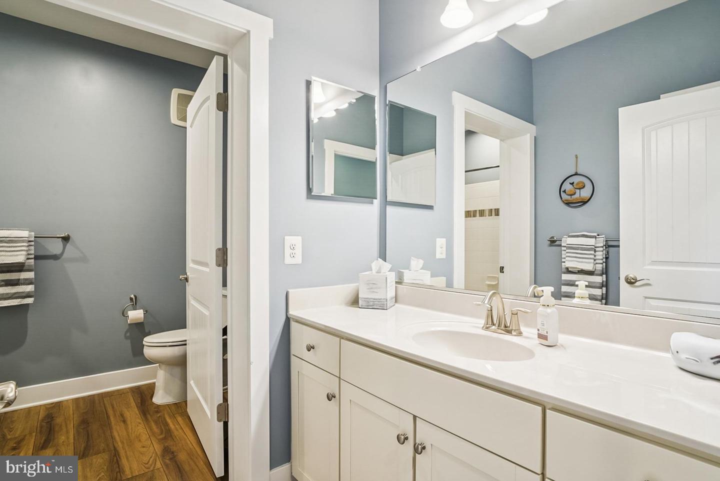 Chester, Maryland, 21619, United States, 2 Bedrooms Bedrooms, ,3 BathroomsBathrooms,Residential,For Sale,1968949