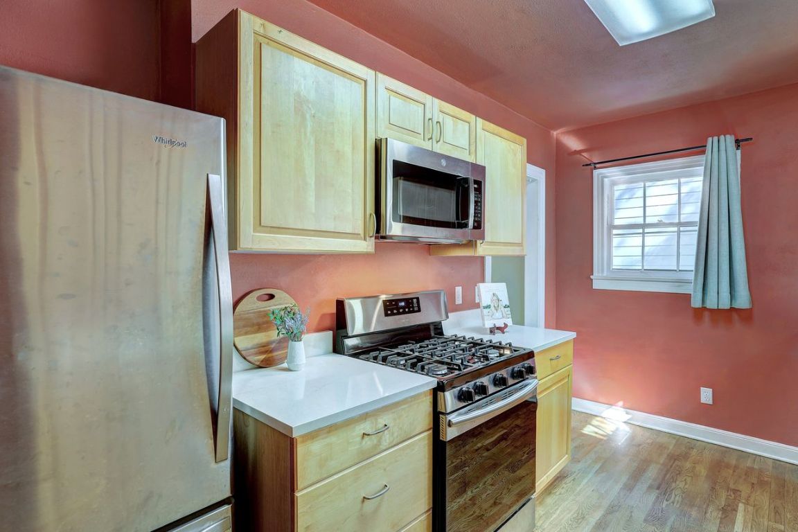 Austin, Texas, 78751, United States, 2 Bedrooms Bedrooms, ,2 BathroomsBathrooms,Residential,For Sale,1989110