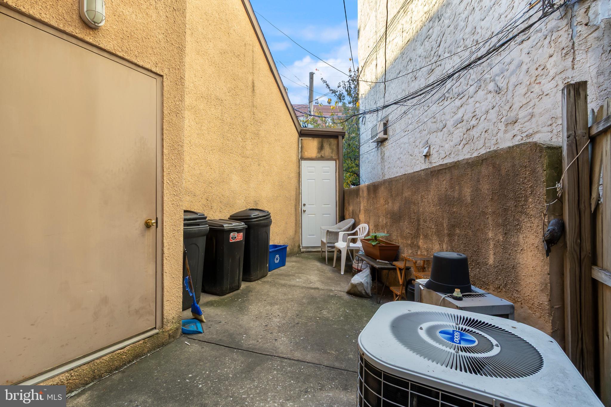 PHILADELPHIA, Pennsylvania, 19148, United States, 6 Bedrooms Bedrooms, ,Residential,For Sale,1990200