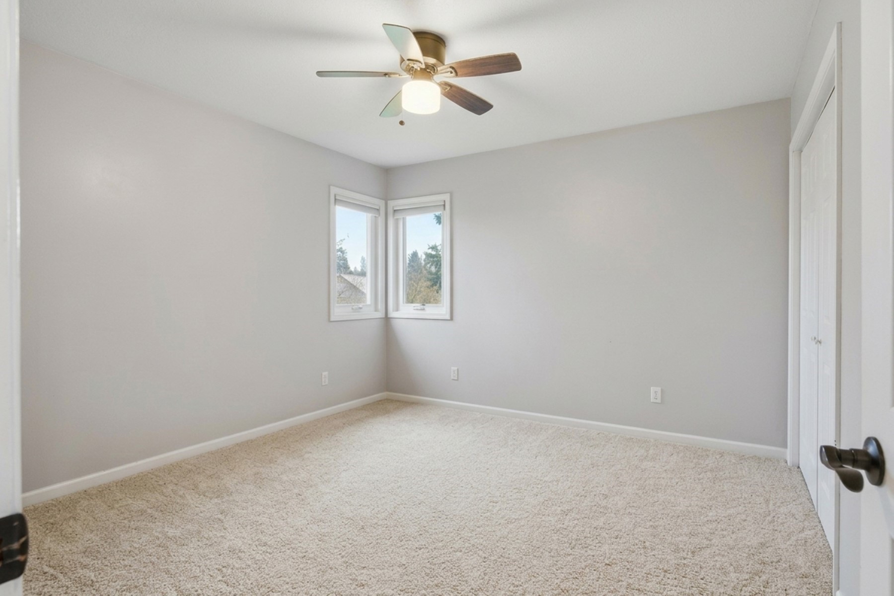  611 Ponder Point Dr - 物件實景