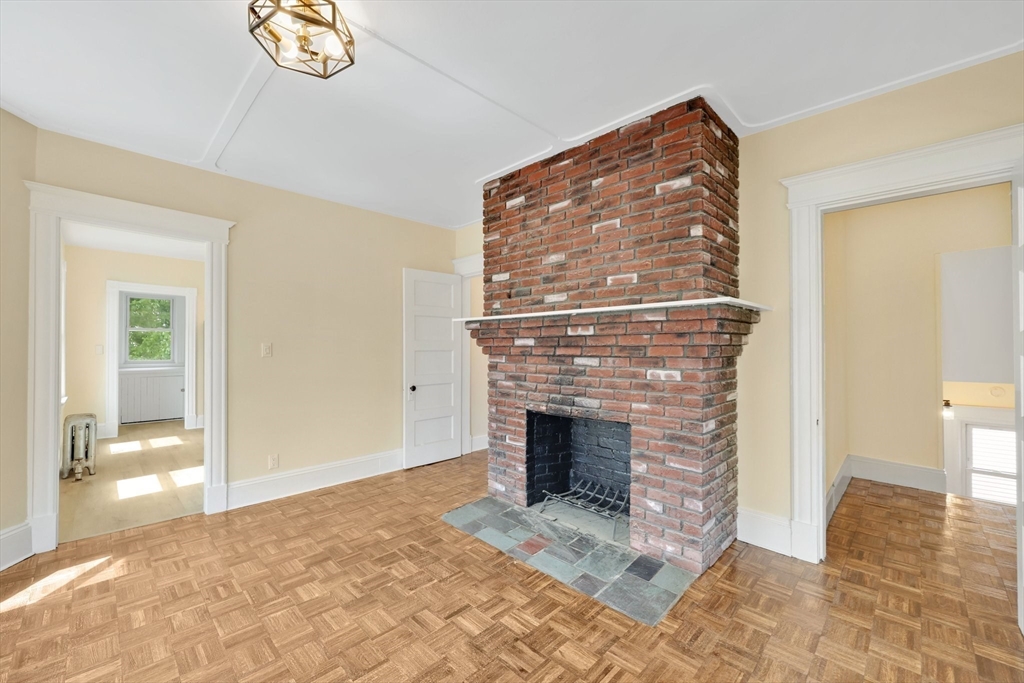 Springfield, Massachusetts, 01108, United States, 7 Bedrooms Bedrooms, ,2 BathroomsBathrooms,Residential,For Sale,2040283