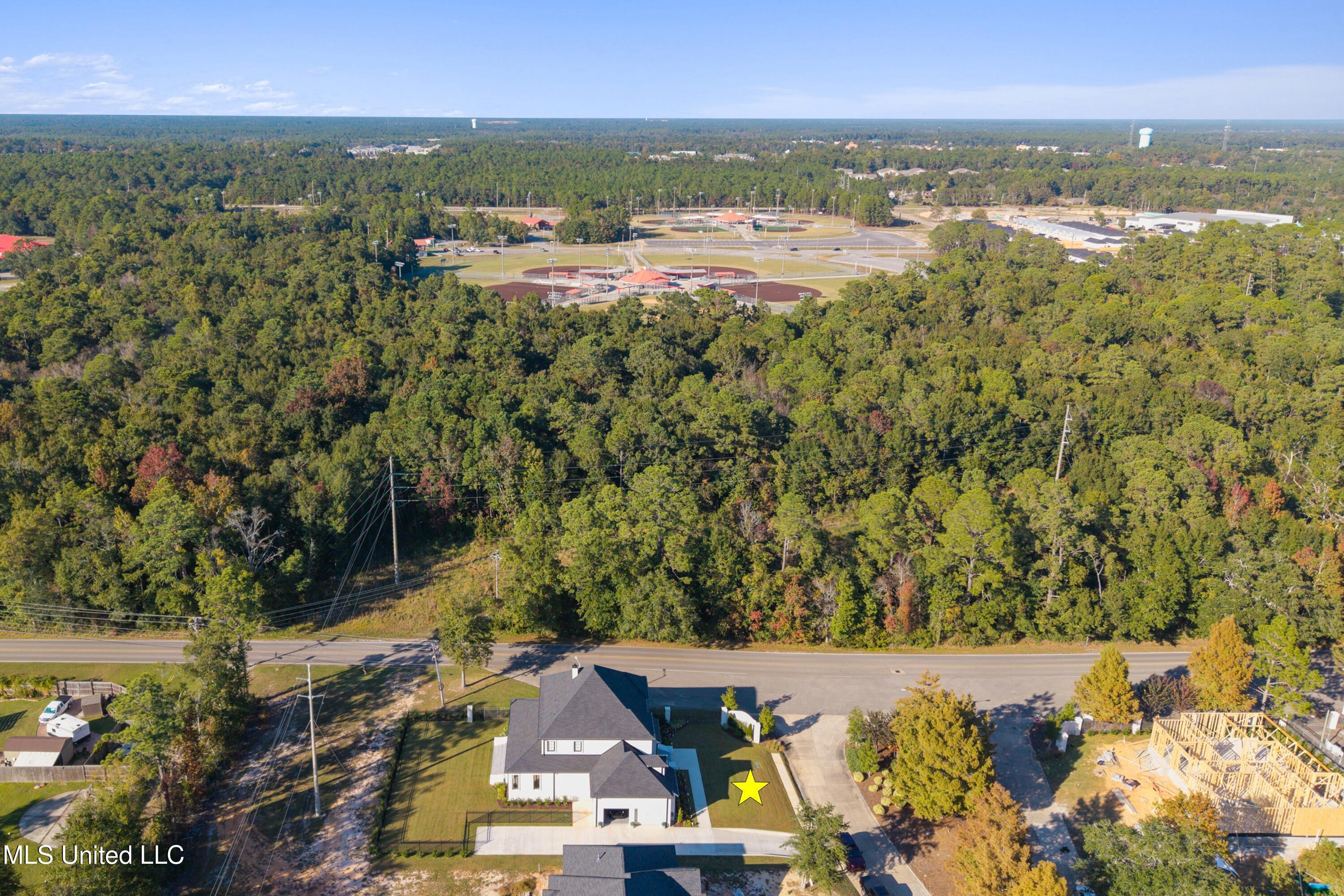 Biloxi, Mississippi, 39532, United States, 4 Bedrooms Bedrooms, ,4 BathroomsBathrooms,Residential,For Sale,1990750