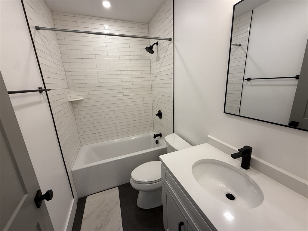 Boston, Massachusetts, 02124, United States, 3 Bedrooms Bedrooms, ,2 BathroomsBathrooms,Residential,For Sale,1941577