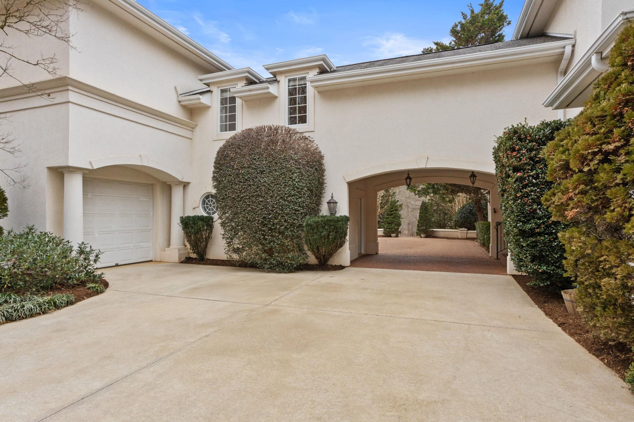 Spartanburg, South Carolina, 29301, United States, 5 Bedrooms Bedrooms, ,7 BathroomsBathrooms,Residential,For Sale,2008167