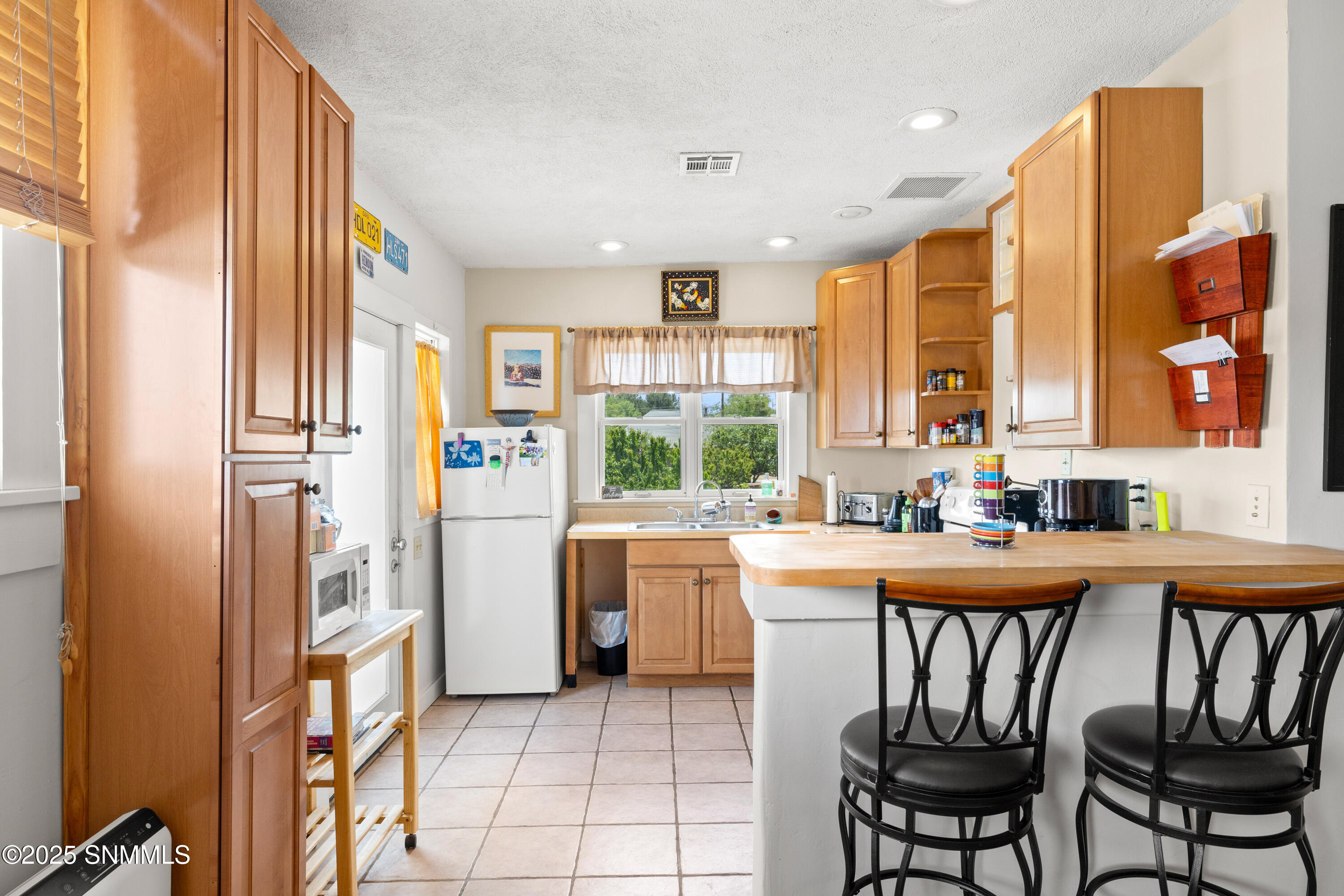 Silver City, New Mexico, 88061, United States, 5 Bedrooms Bedrooms, ,6 BathroomsBathrooms,Residential,For Sale,1986302