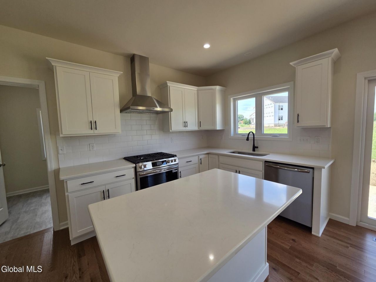 Mechanicville, New York, 12118, United States, 3 Bedrooms Bedrooms, ,3 BathroomsBathrooms,Residential,For Sale,1908351